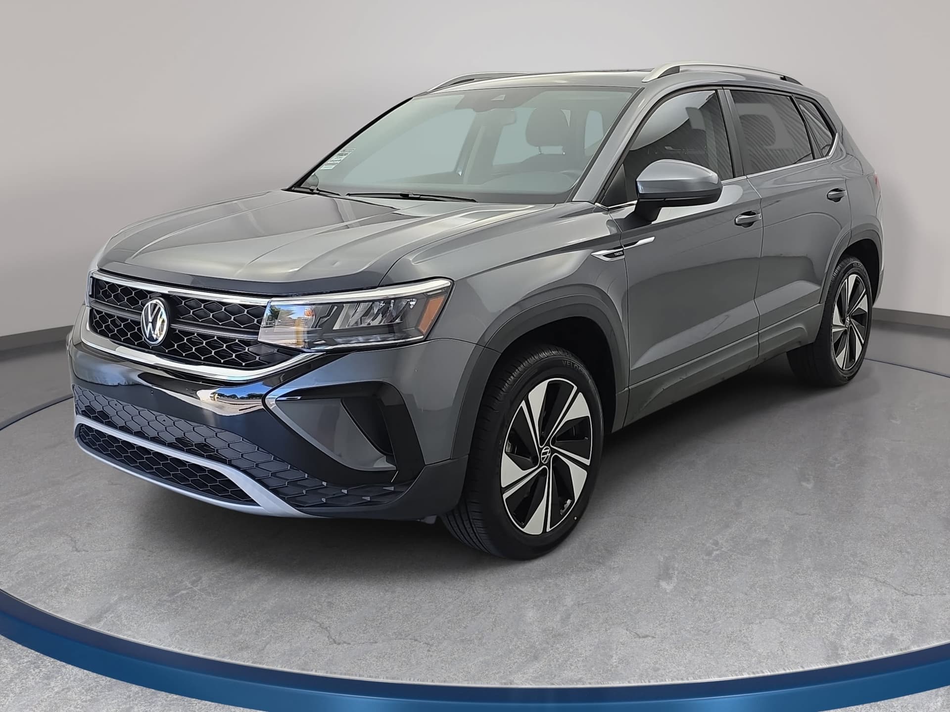 2024 Volkswagen Taos Base — photo 1 of 35