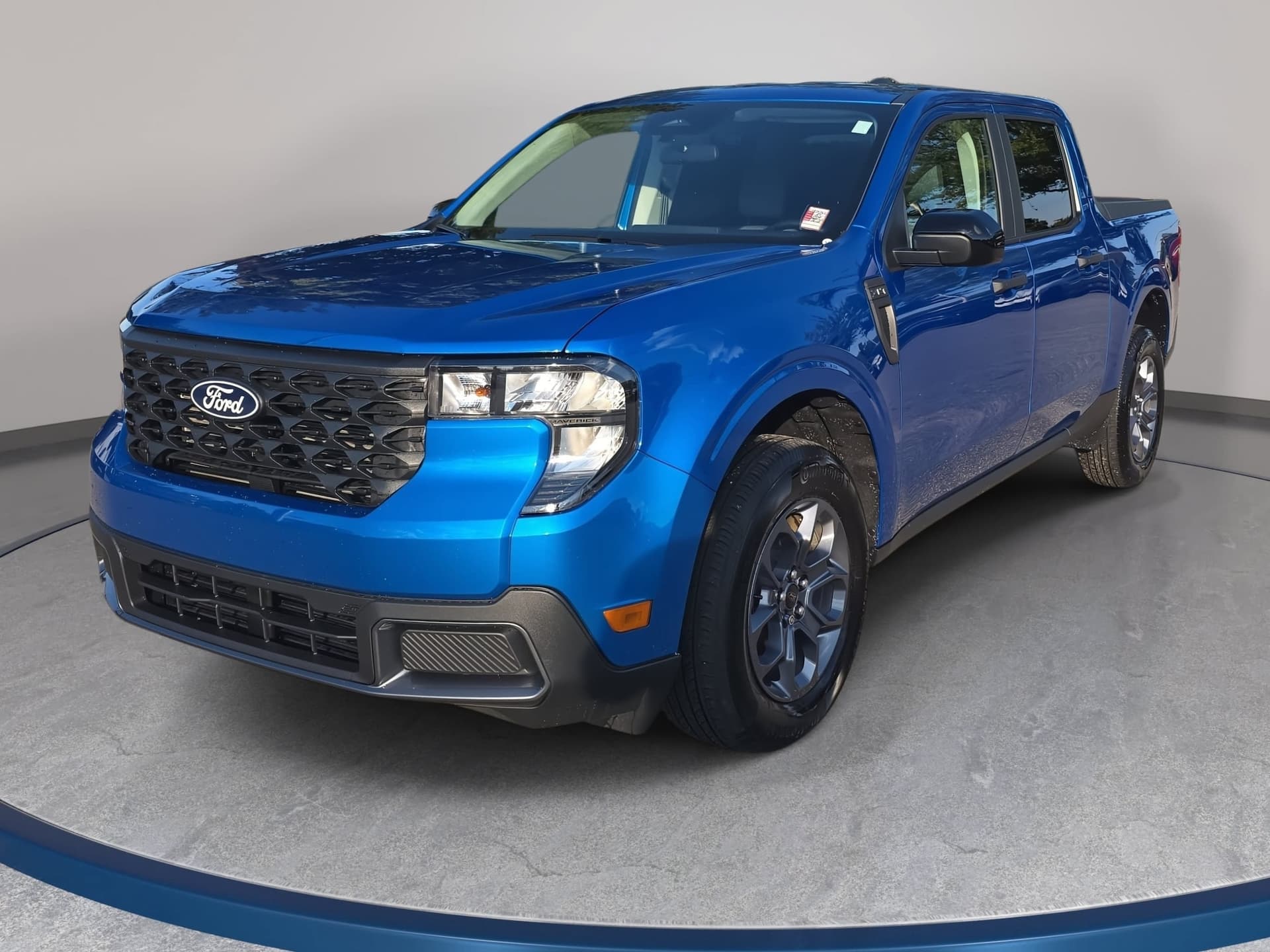 2025 Ford Maverick XLT — photo 1 of 36