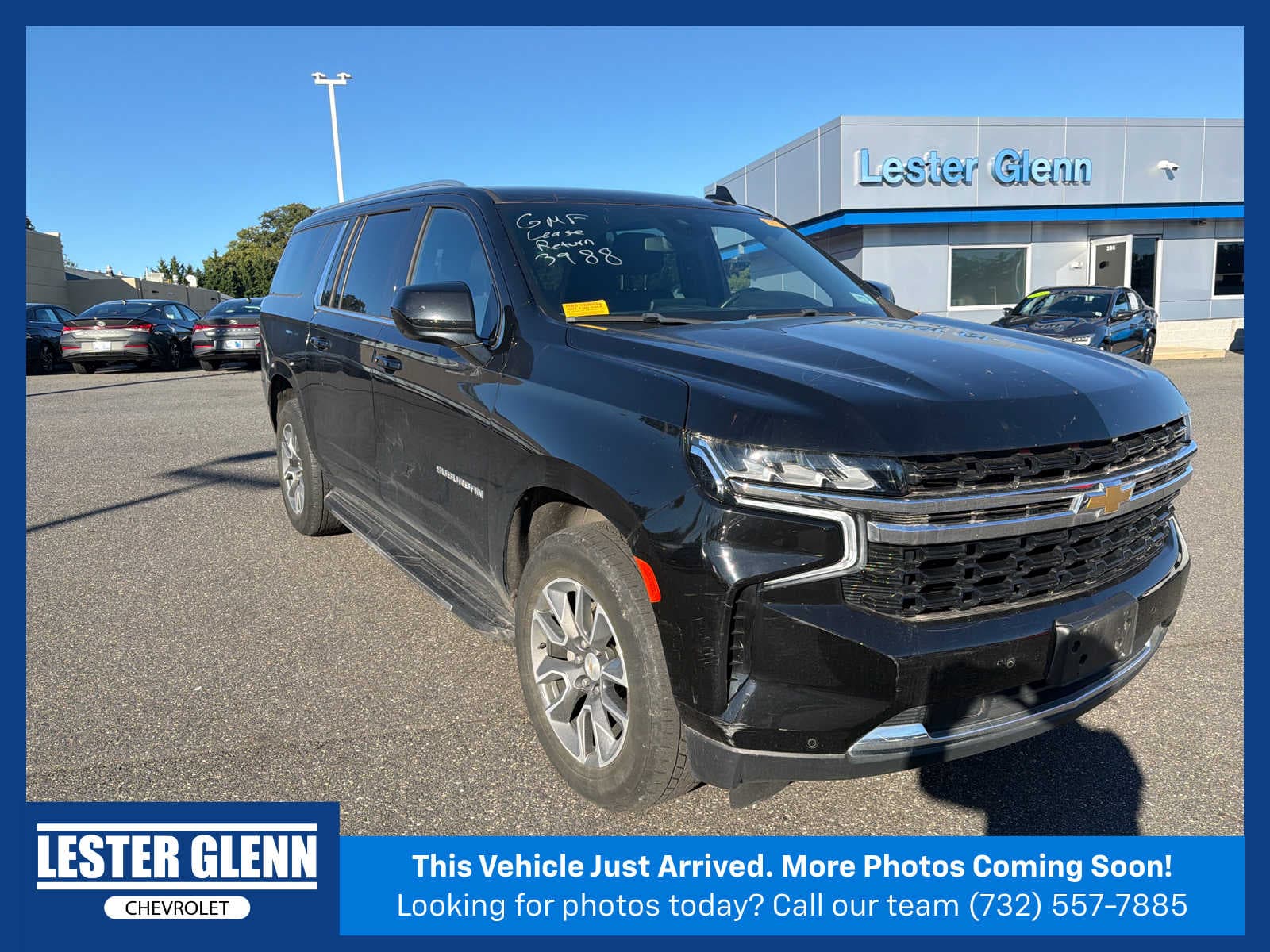 2023 Chevrolet Suburban LS — photo 1 of 11
