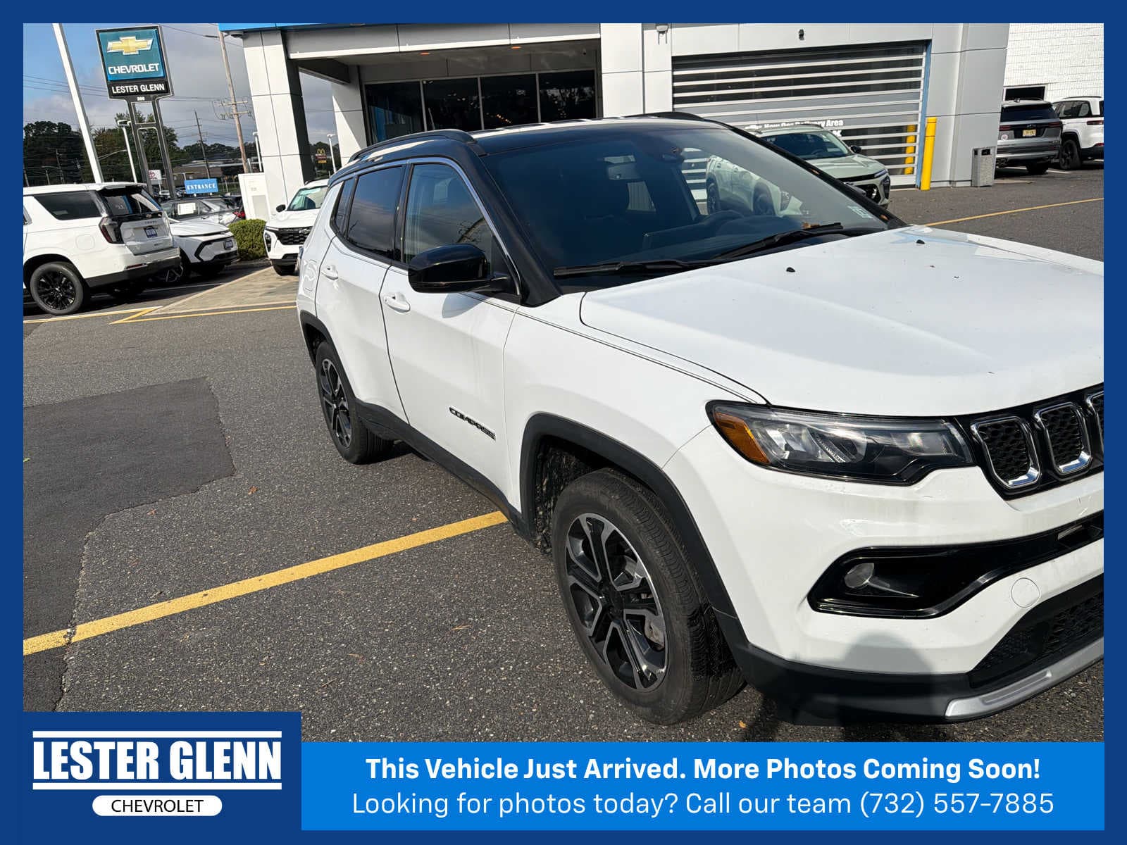 2023 Jeep Compass Limited — photo 1 of 11