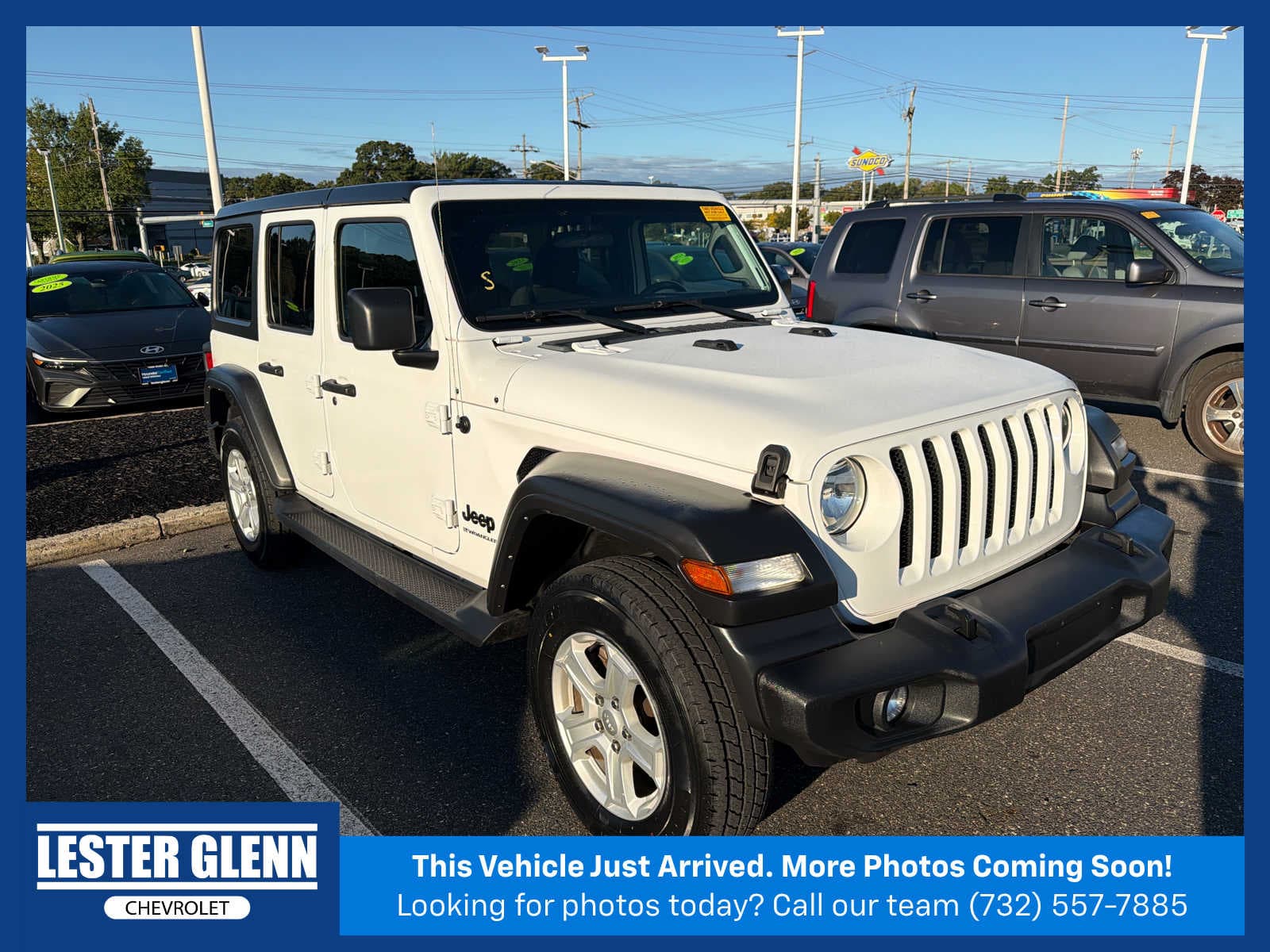 2023 Jeep Wrangler Base — photo 1 of 11