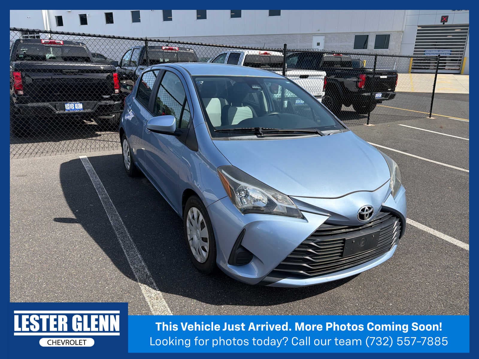 2018 Toyota Yaris L — photo 1 of 11