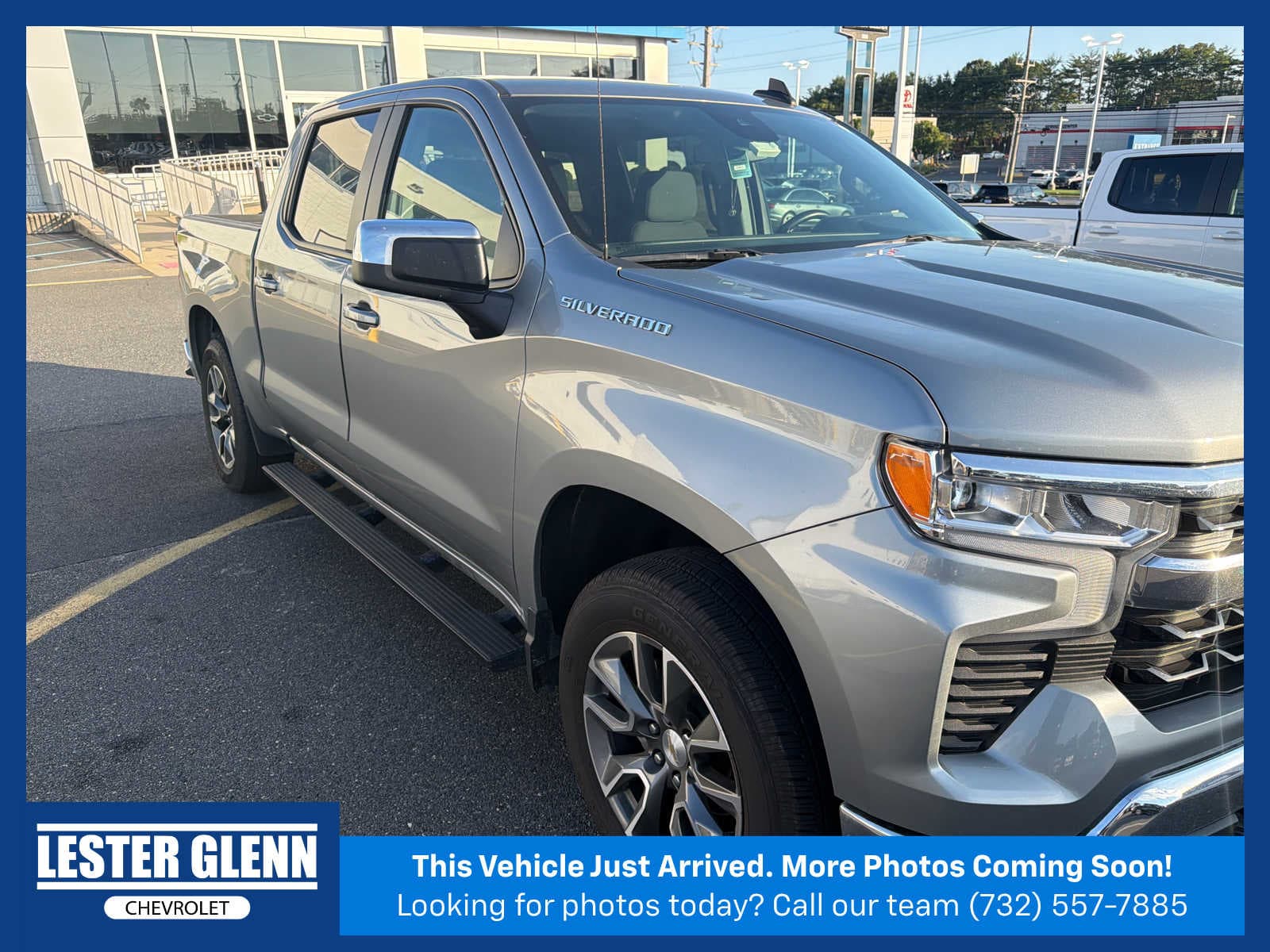 2024 Chevrolet Silverado 1500 LT — photo 1 of 11