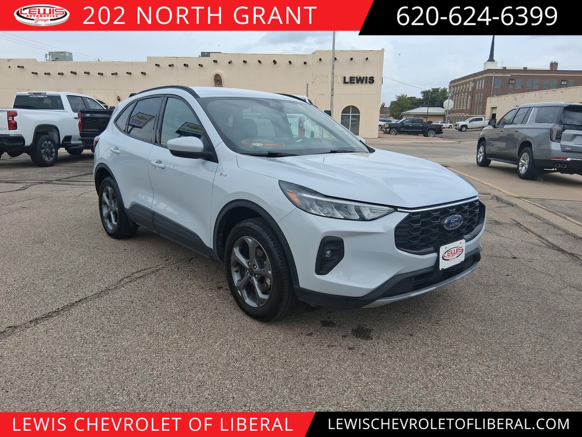 2025 Ford Escape ST-Line Select — photo 1 of 23