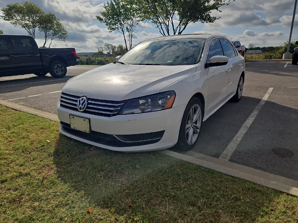2014 Volkswagen Passat Base — photo 1 of 6