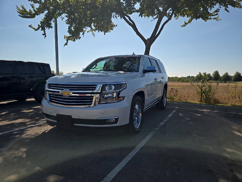2019 Chevrolet Tahoe Premier — photo 1 of 6