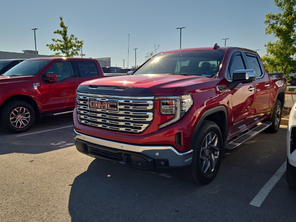 2024 GMC Sierra 1500 SLT — photo 1 of 6