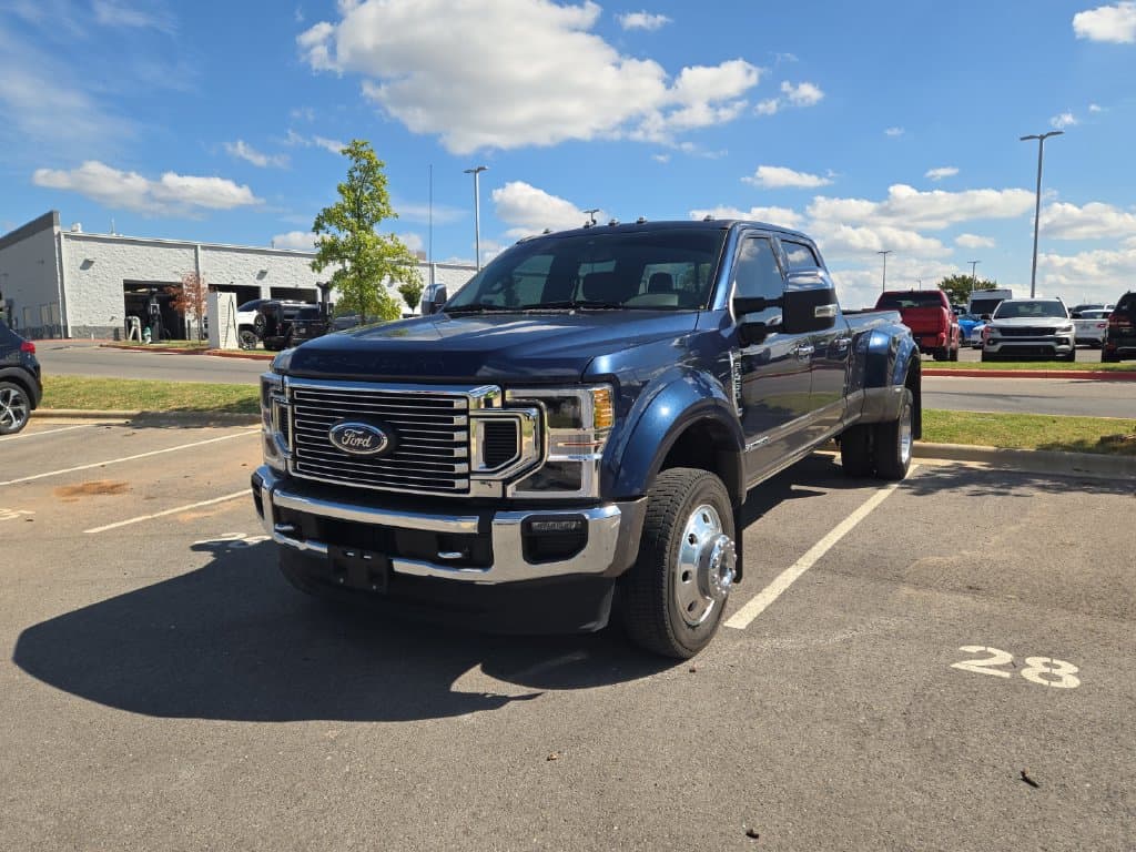 2020 Ford Super Duty F-450 DRW King Ranch — photo 1 of 6