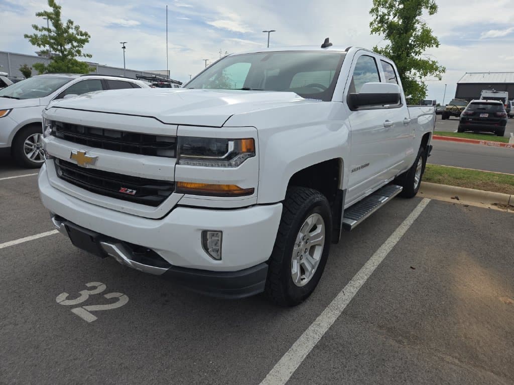 2016 Chevrolet Silverado 1500 LT — photo 1 of 6
