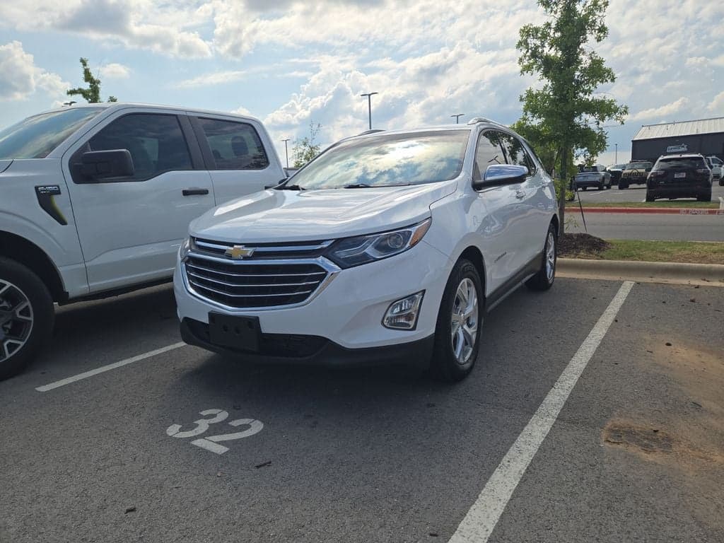 2021 Chevrolet Equinox Premier — photo 1 of 6