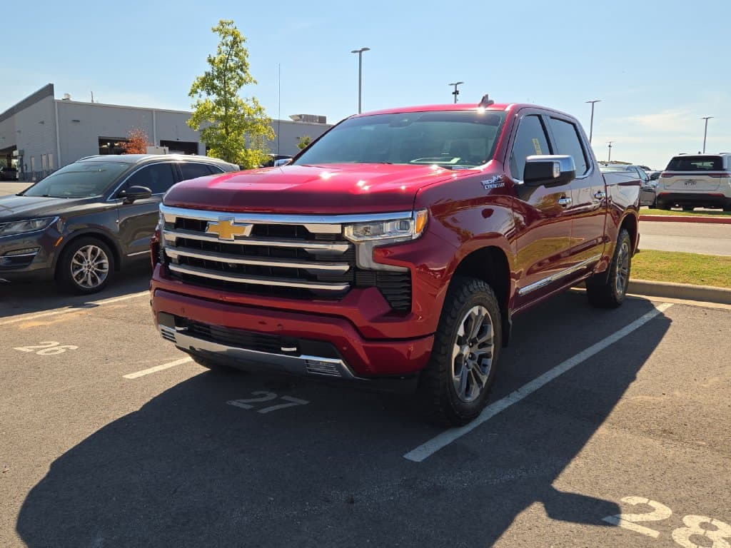 2023 Chevrolet Silverado 1500 High Country — photo 1 of 6