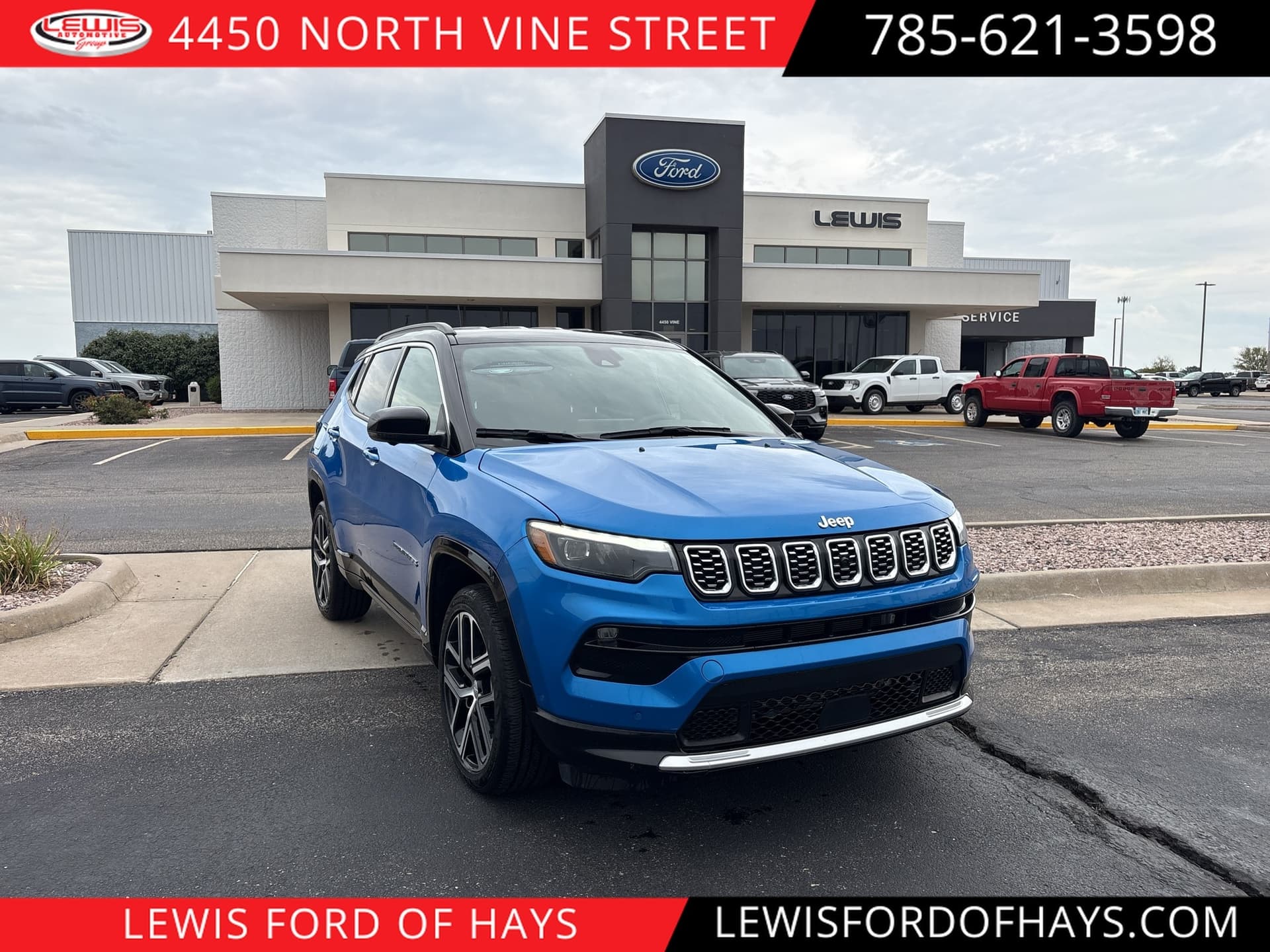 2024 Jeep Compass Limited — photo 1 of 17