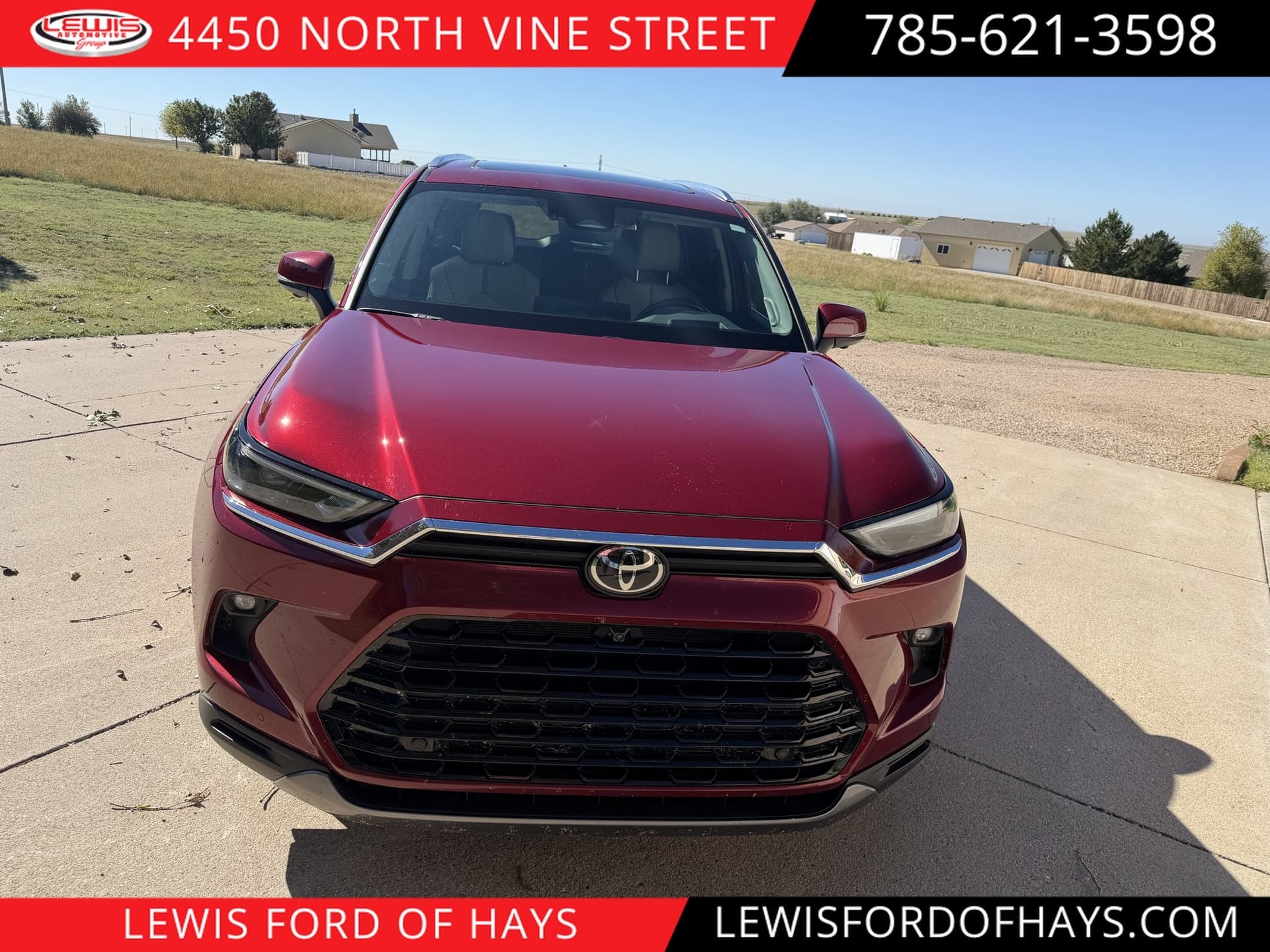 2024 Toyota Grand Highlander Platinum — photo 1 of 9