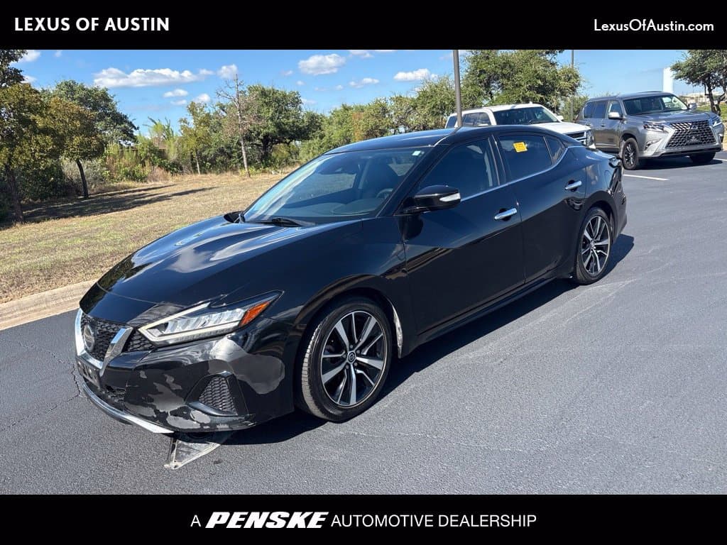 2022 Nissan Maxima SV — photo 1 of 19