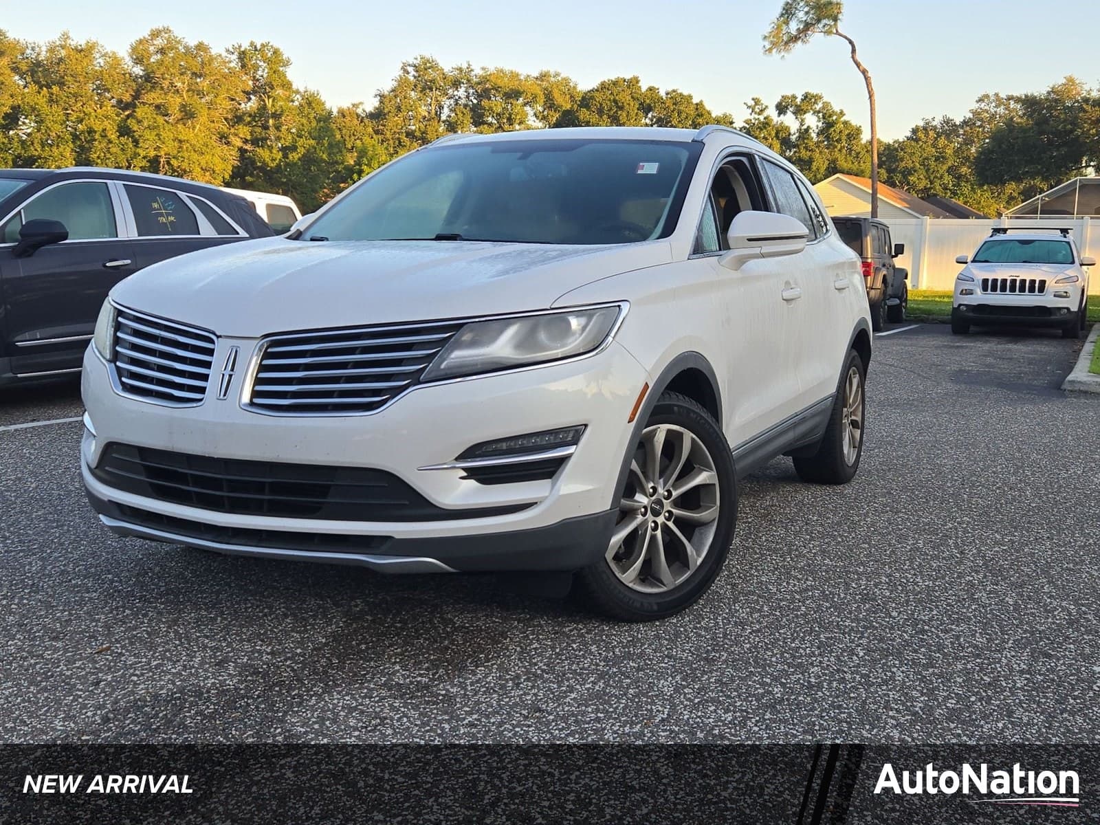 2017 Lincoln MKC Select — photo 1 of 15