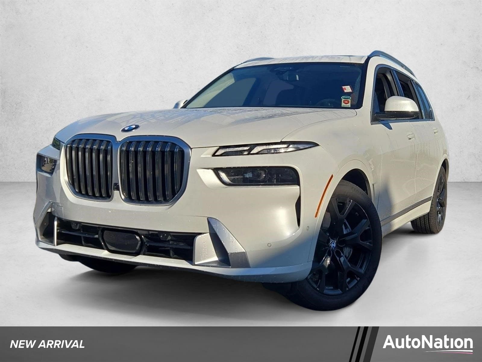 2025 BMW X7 xDrive40i — photo 1 of 15