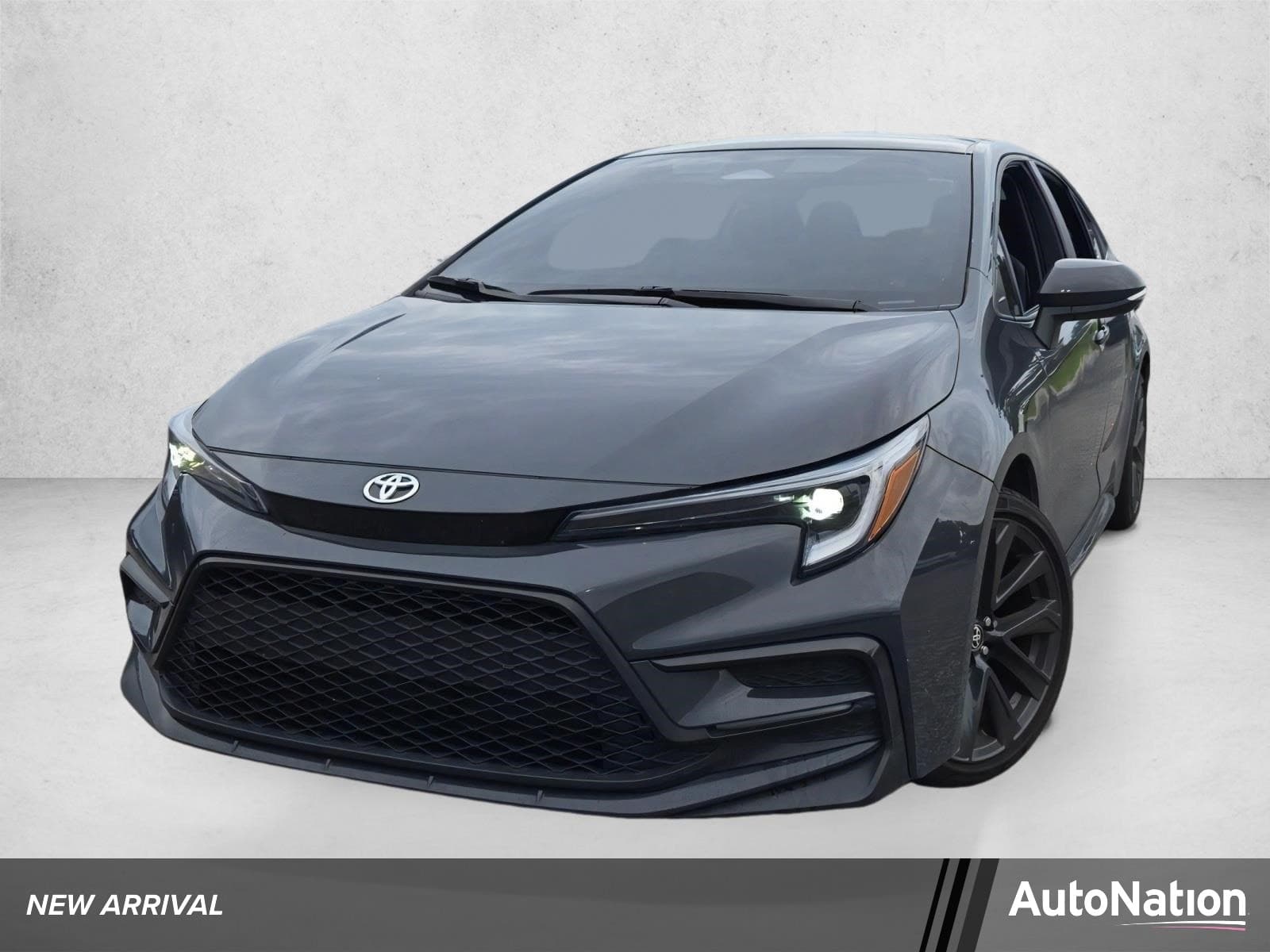2025 Toyota Corolla SE — photo 1 of 15