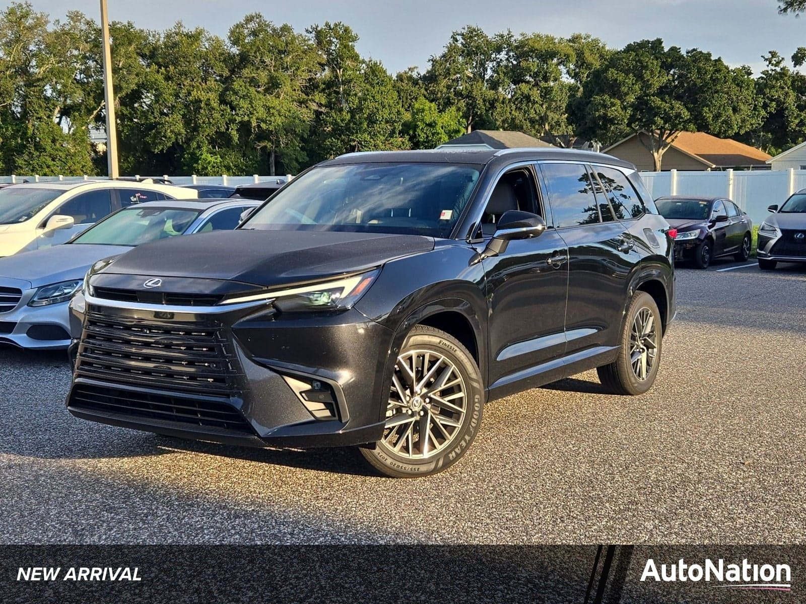 2025 Lexus TX TX 350 Premium — photo 1 of 15