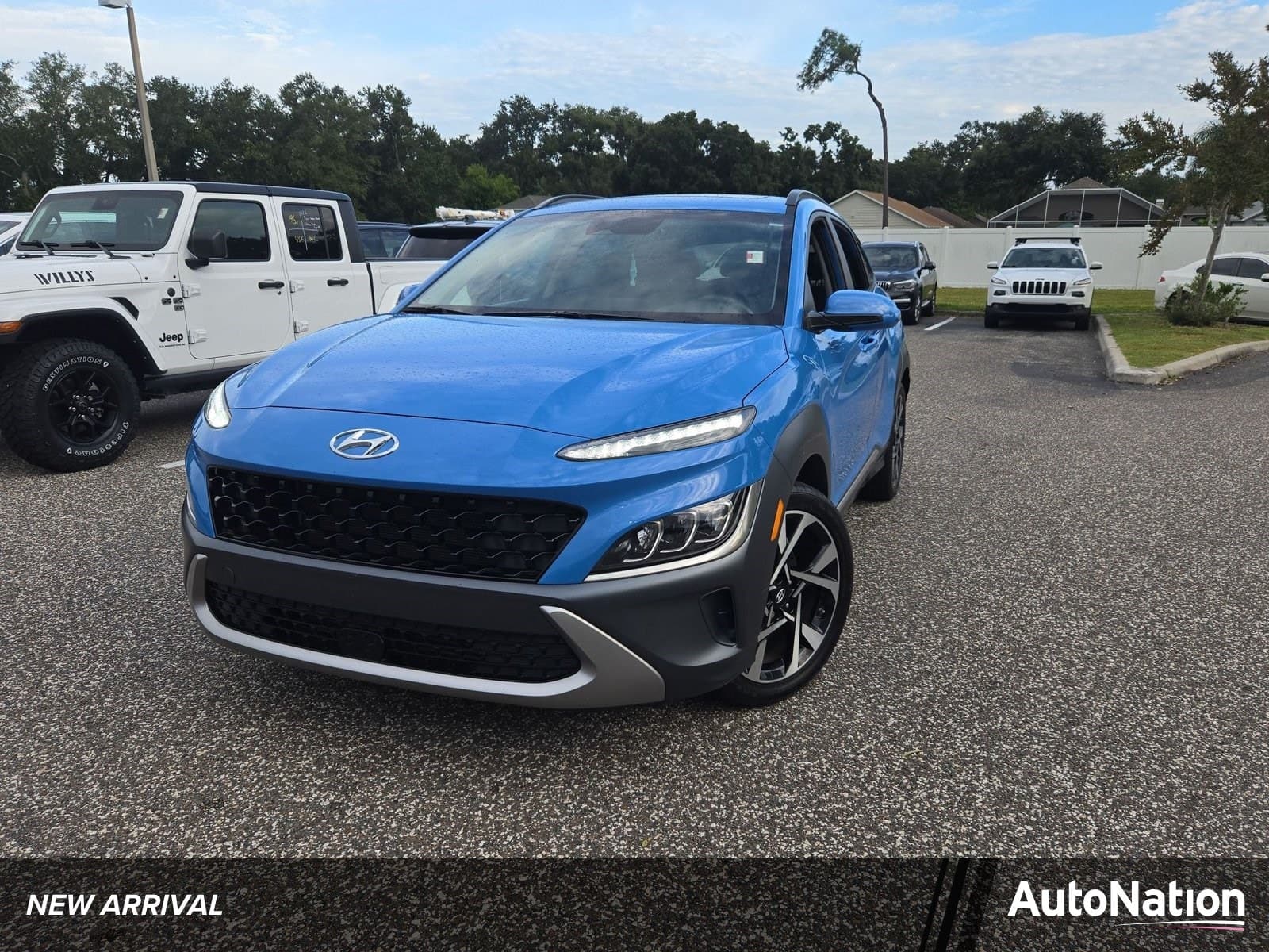 2022 Hyundai Kona Limited — photo 1 of 15