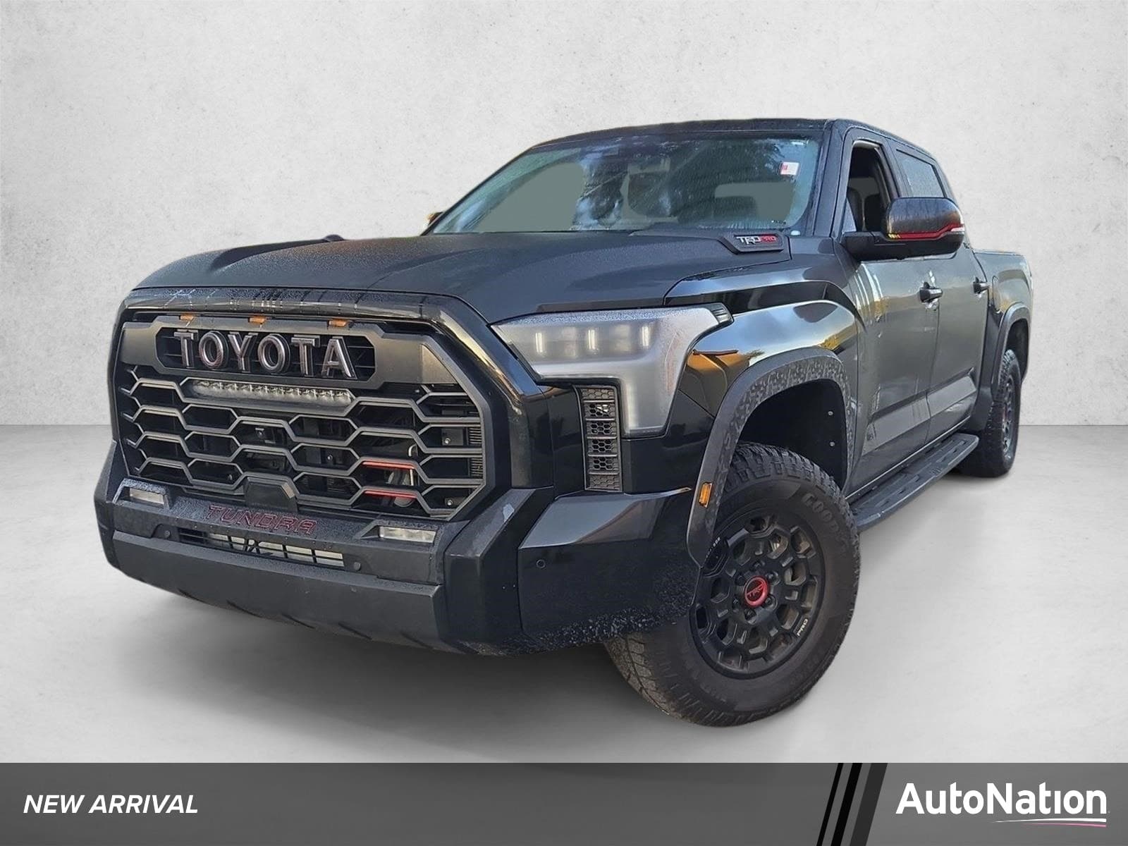 2024 Toyota Tundra 4WD Base — photo 1 of 15