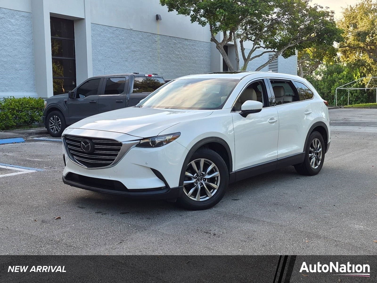 2019 Mazda CX-9 Touring — photo 1 of 16