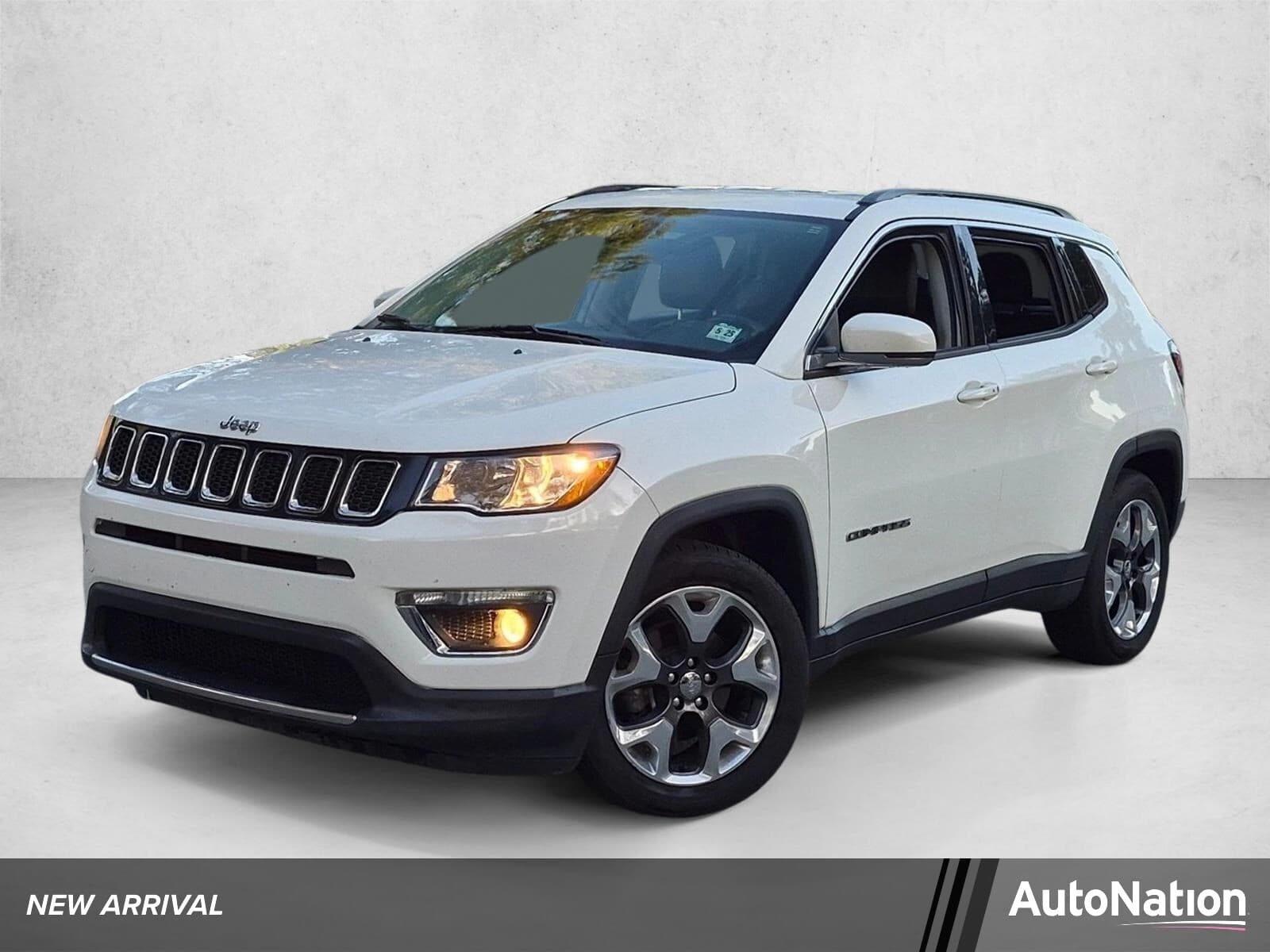 2020 Jeep Compass Limited — photo 1 of 17