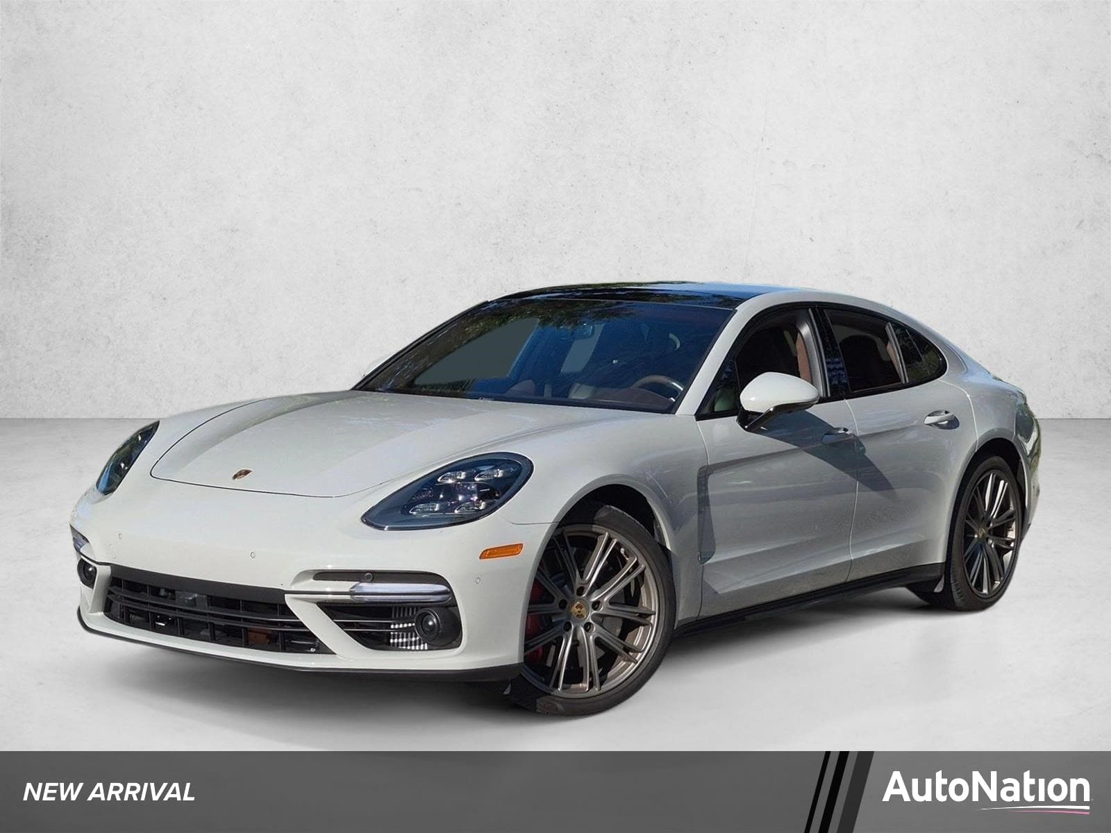 2019 Porsche Panamera Turbo — photo 1 of 16