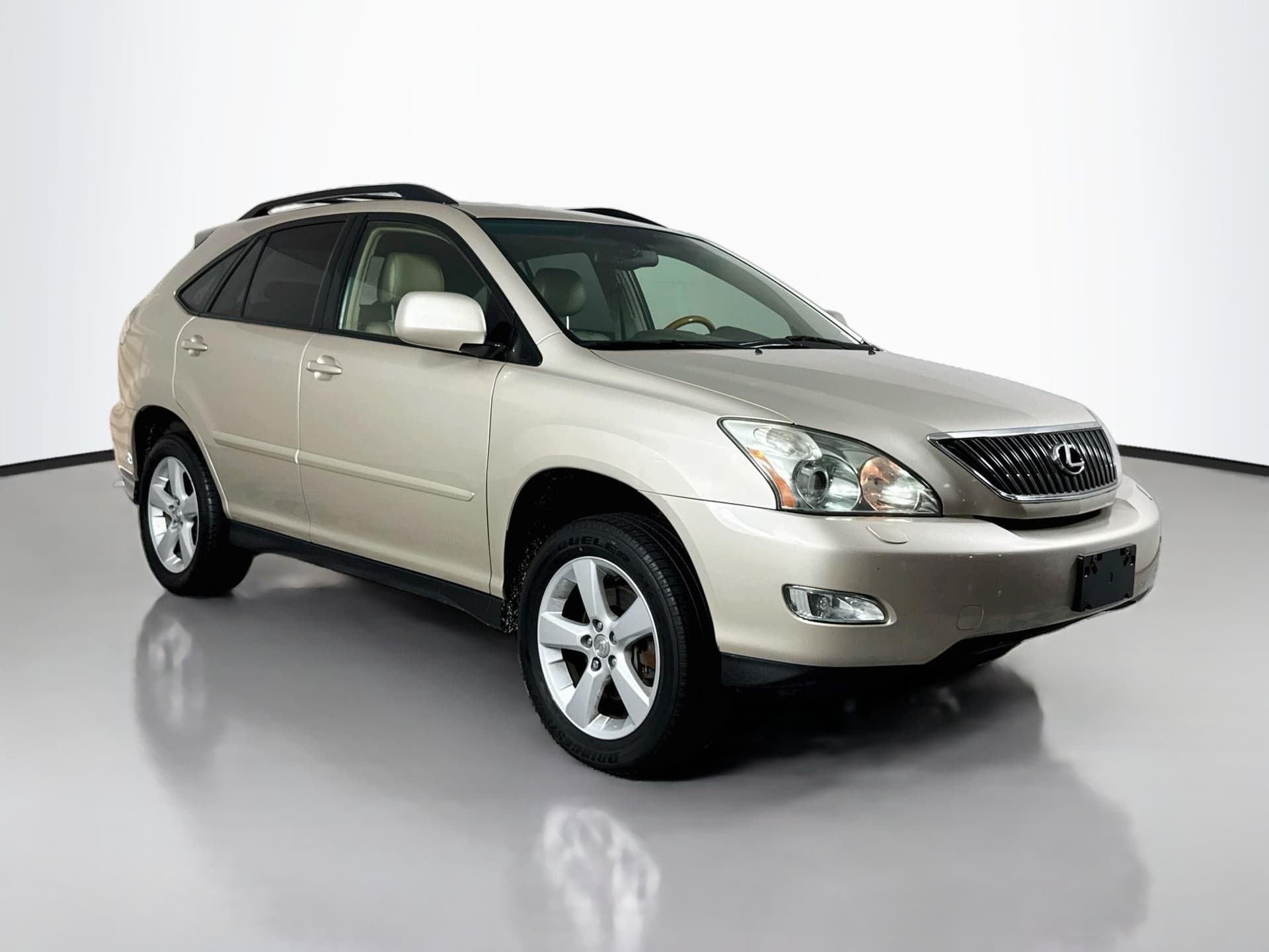 2004 Lexus RX 330 Base — photo 1 of 38