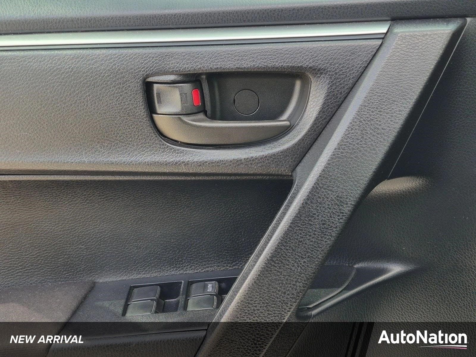 2014 Toyota Corolla L — photo 1 of 15