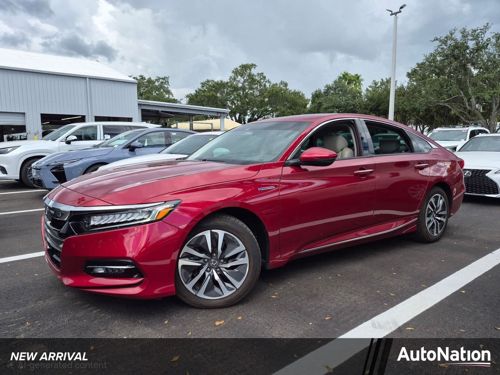 2019 Honda Accord Hybrid Touring — photo 1 of 16