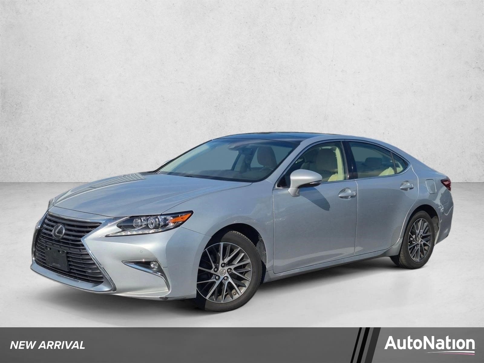 2016 Lexus ES 350 Base — photo 1 of 16