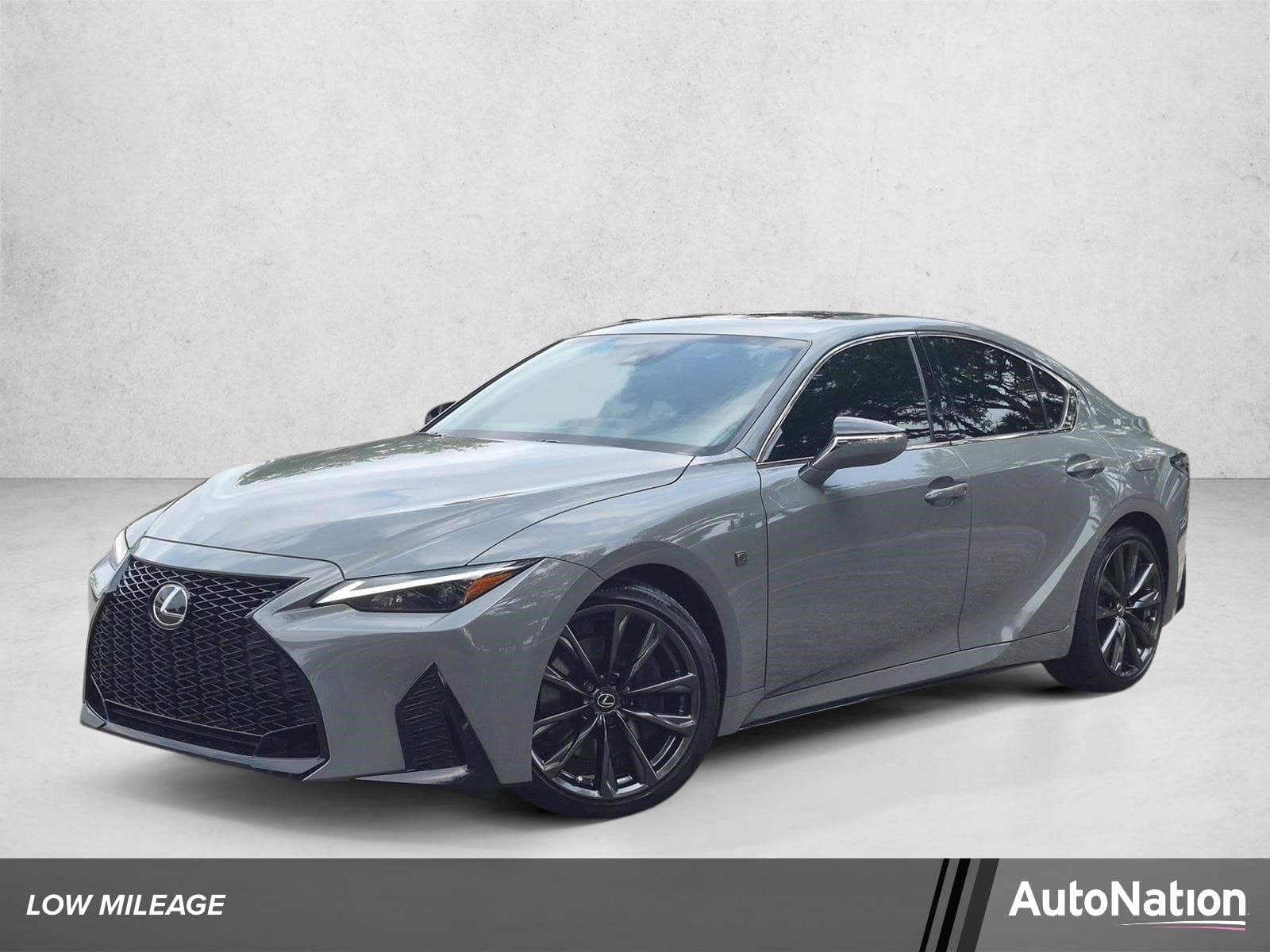 2025 Lexus IS Base — photo 1 of 22