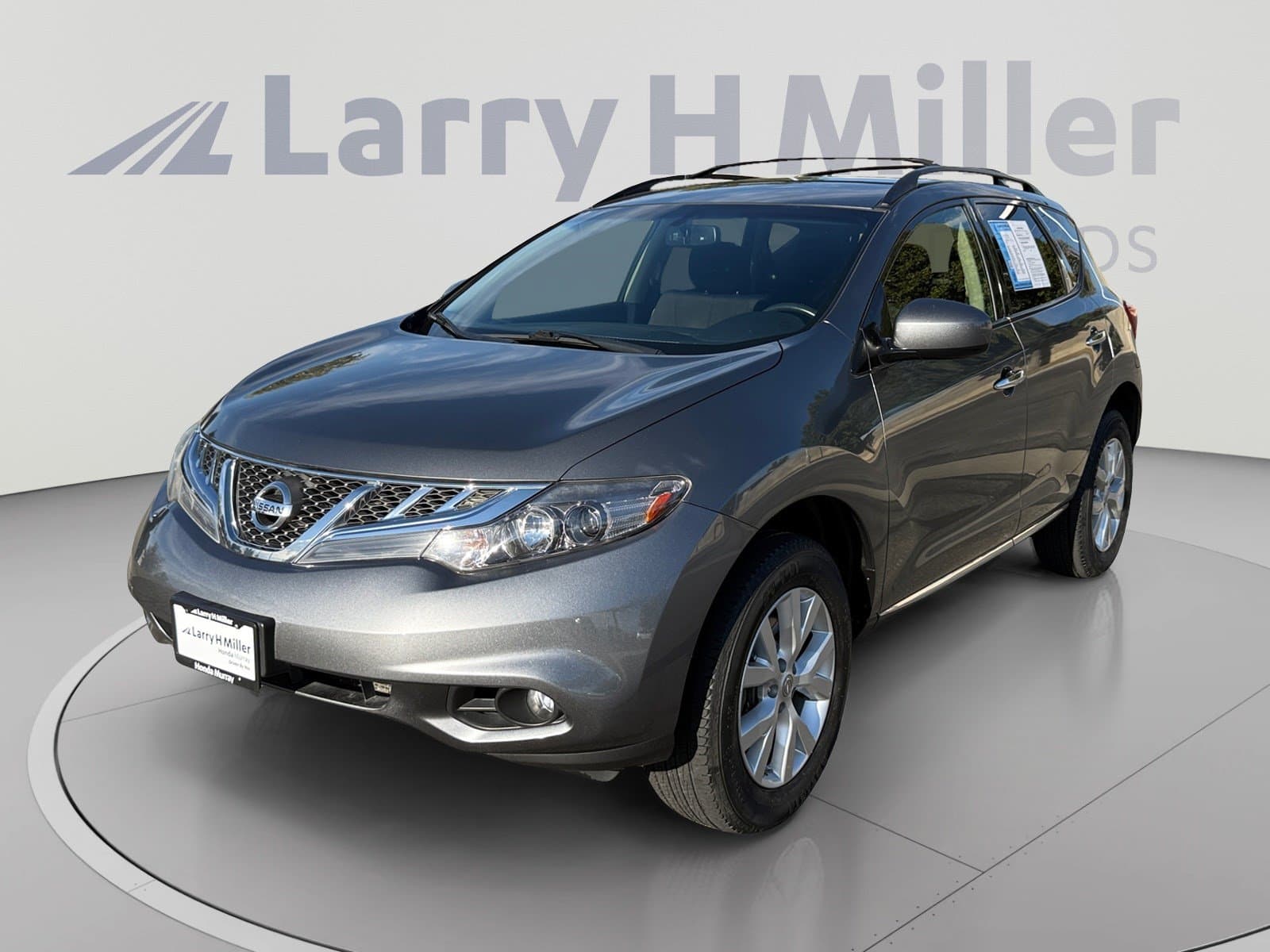 2014 Nissan Murano SV — photo 1 of 33