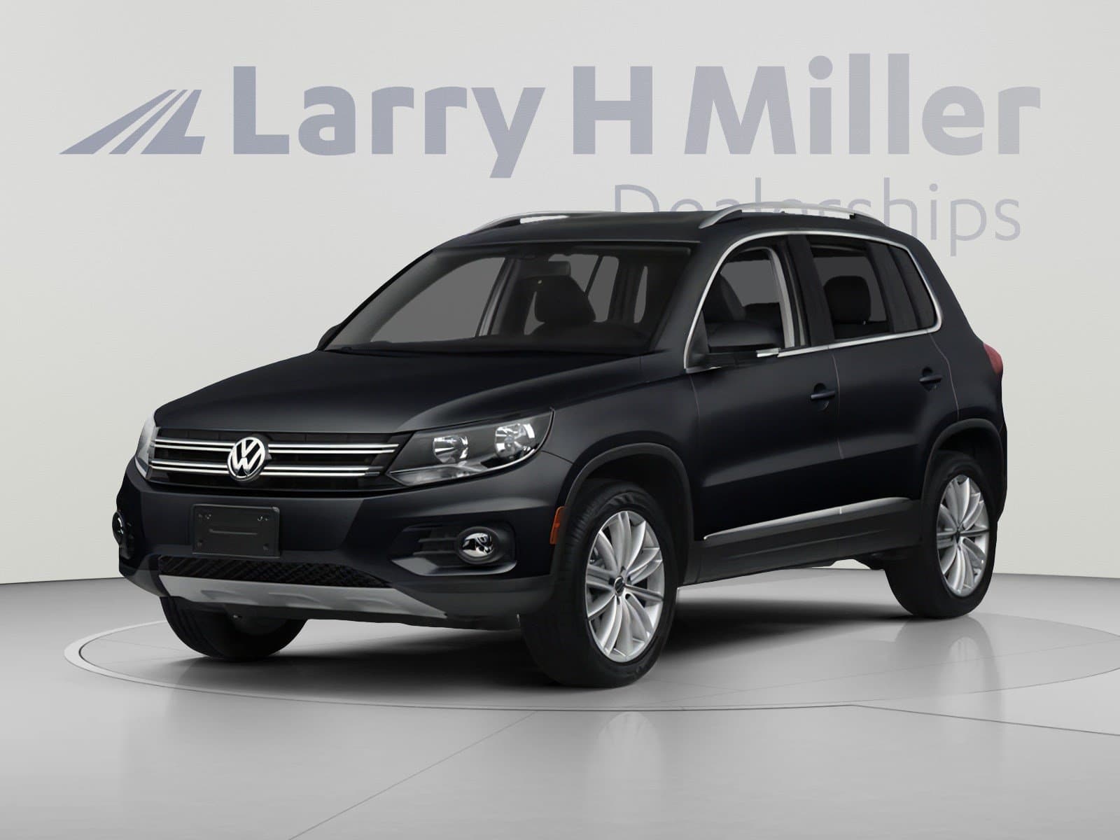 2014 Volkswagen Tiguan S — photo 1 of 16