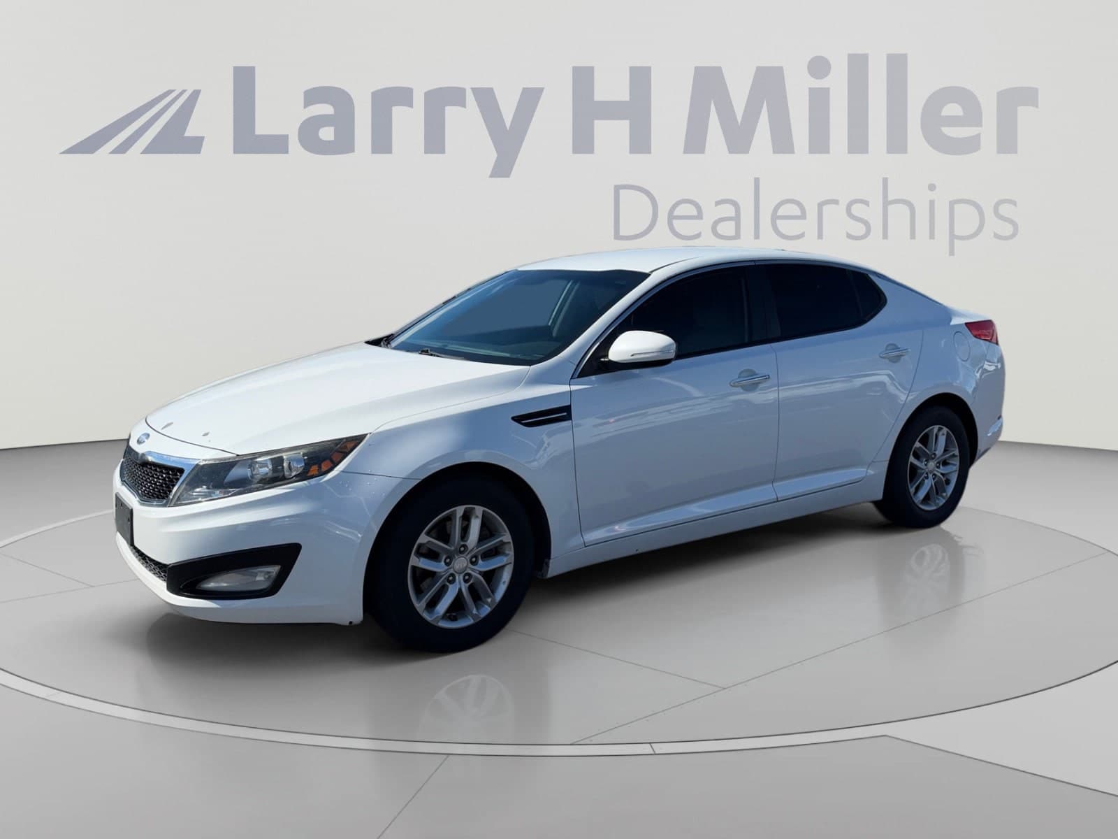 2013 Kia Optima LX — photo 1 of 30