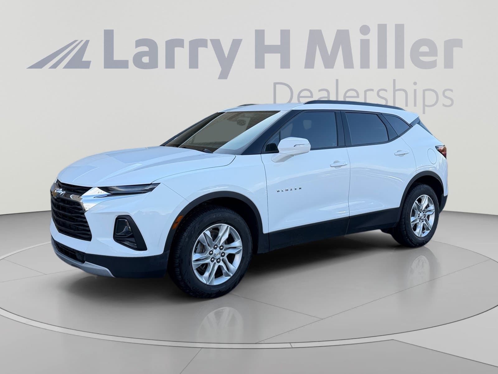 2020 Chevrolet Blazer LT — photo 1 of 31