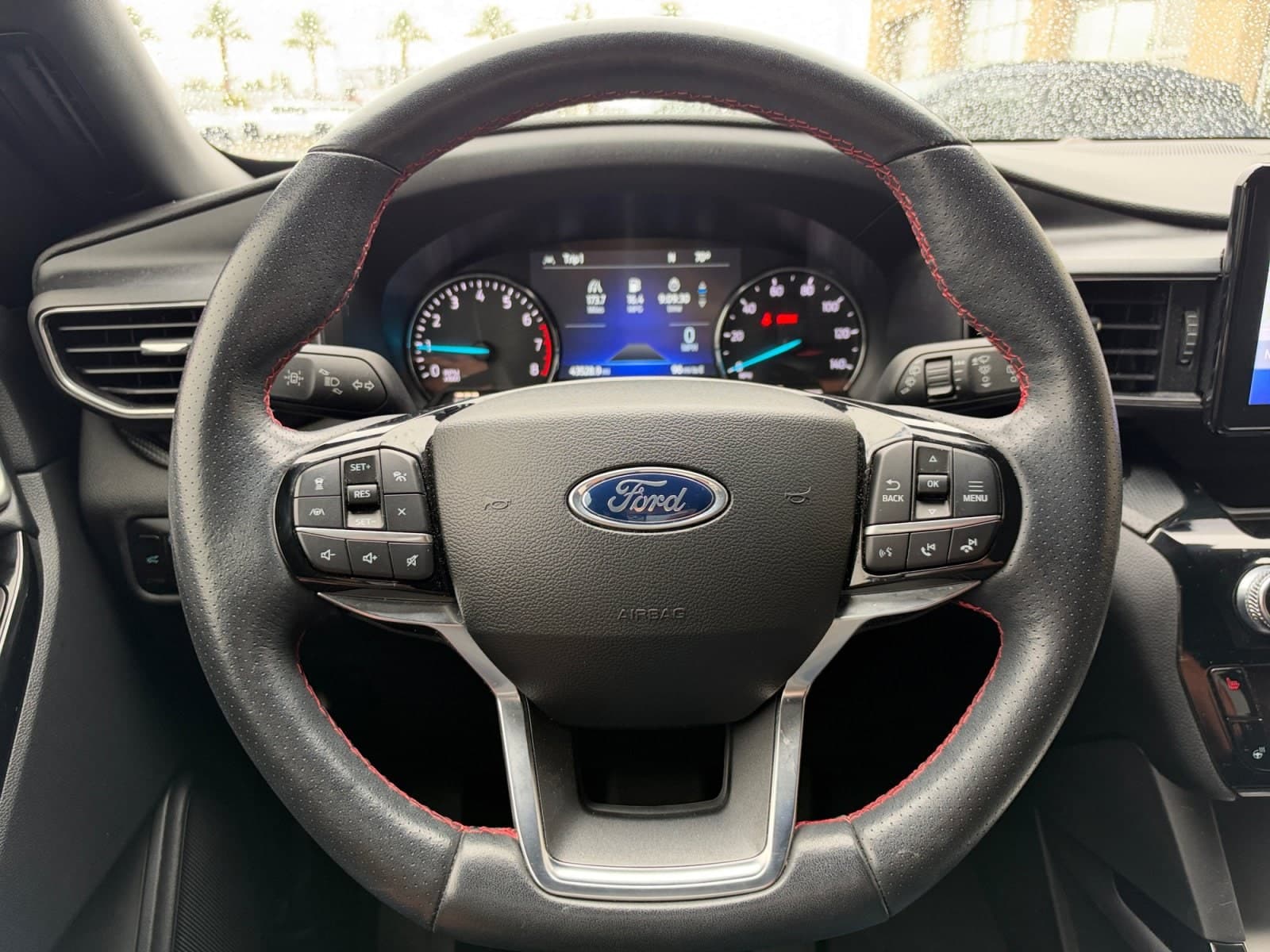 2023 Ford Explorer ST-Line — photo 1 of 20