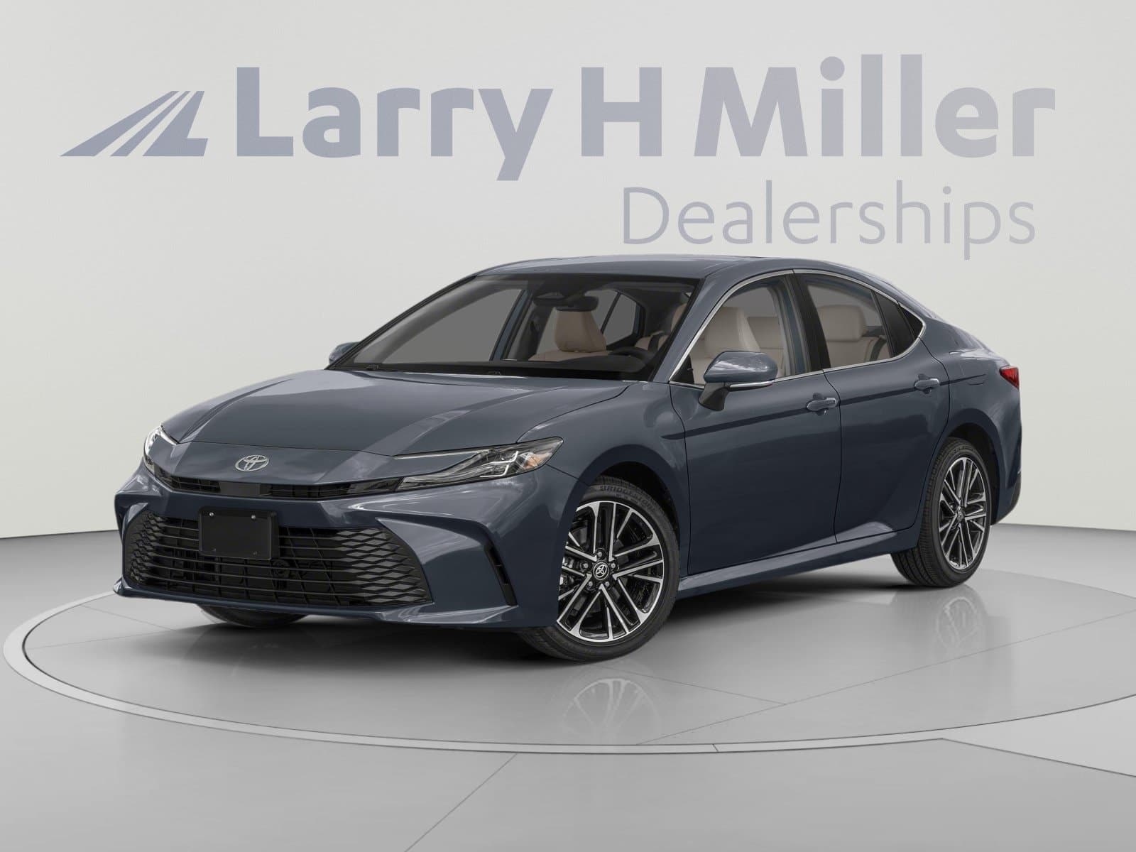 2025 Toyota Camry XLE — photo 1 of 10