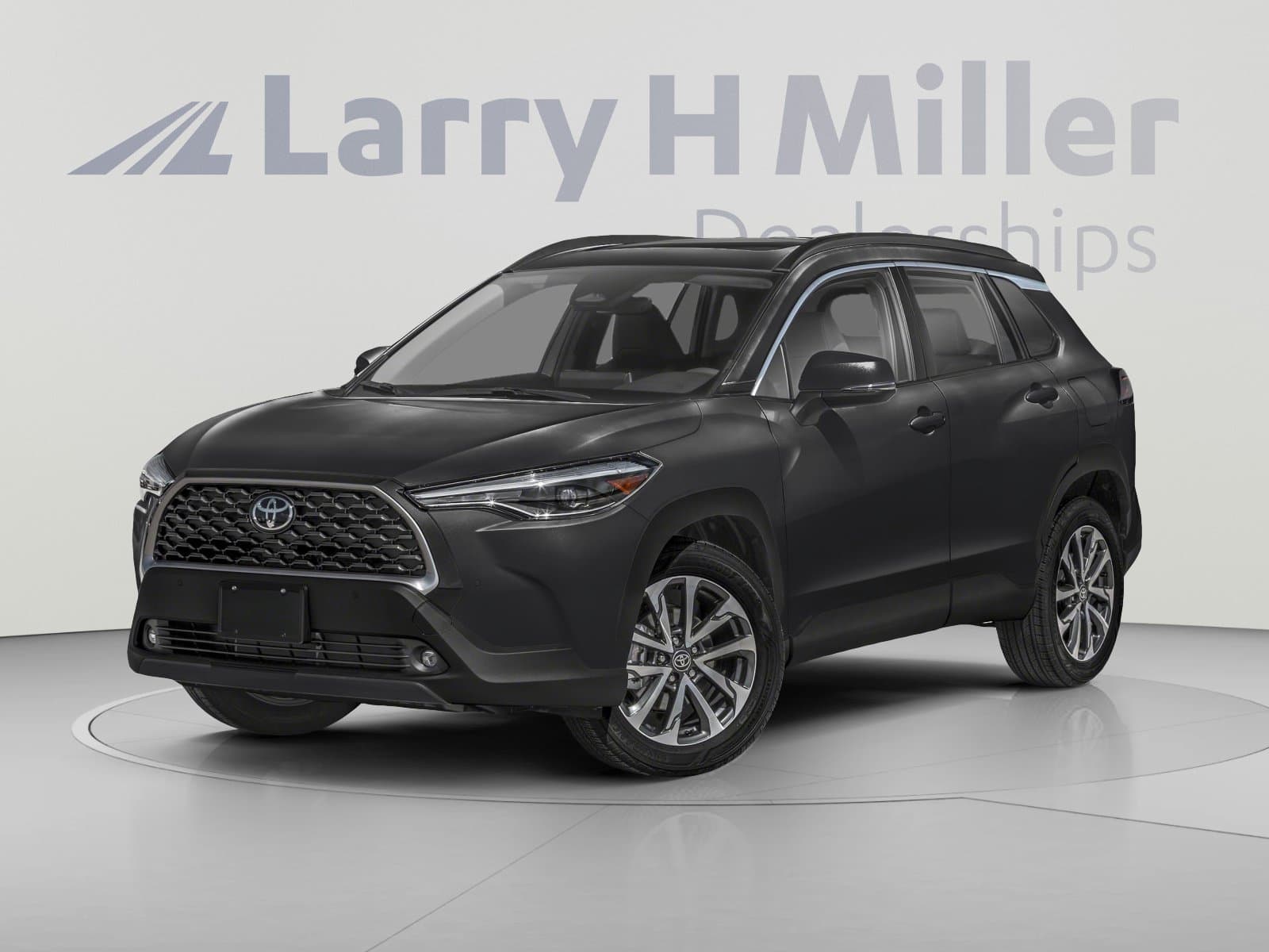 2025 Toyota Corolla Cross XLE — photo 1 of 10