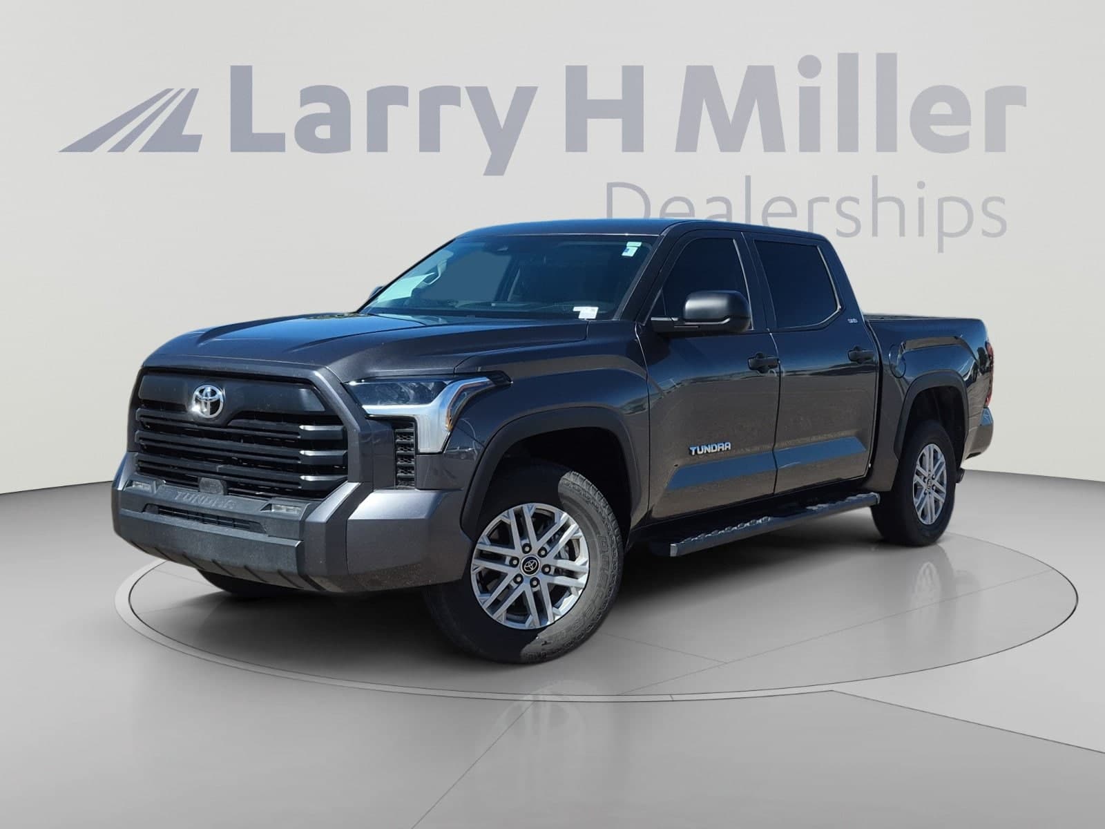2024 Toyota Tundra 4WD SR5 — photo 1 of 67