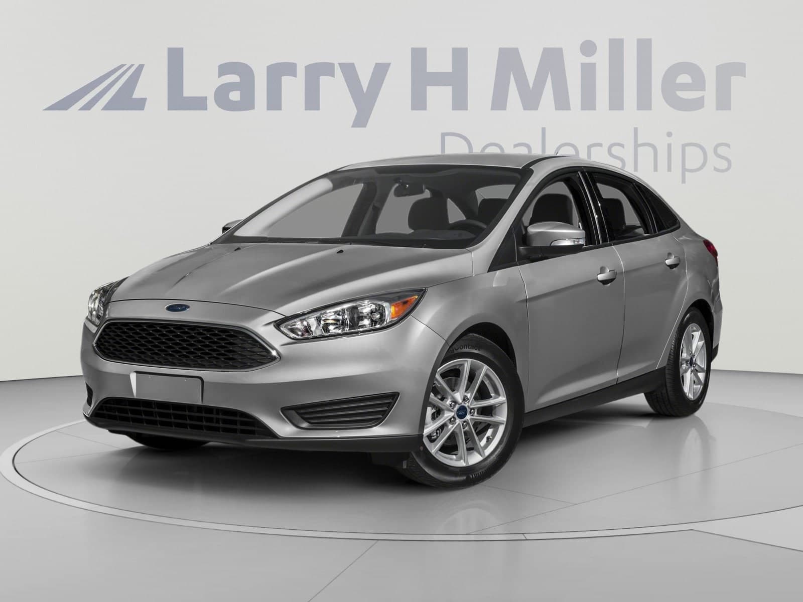 2018 Ford Focus SE — photo 1 of 14