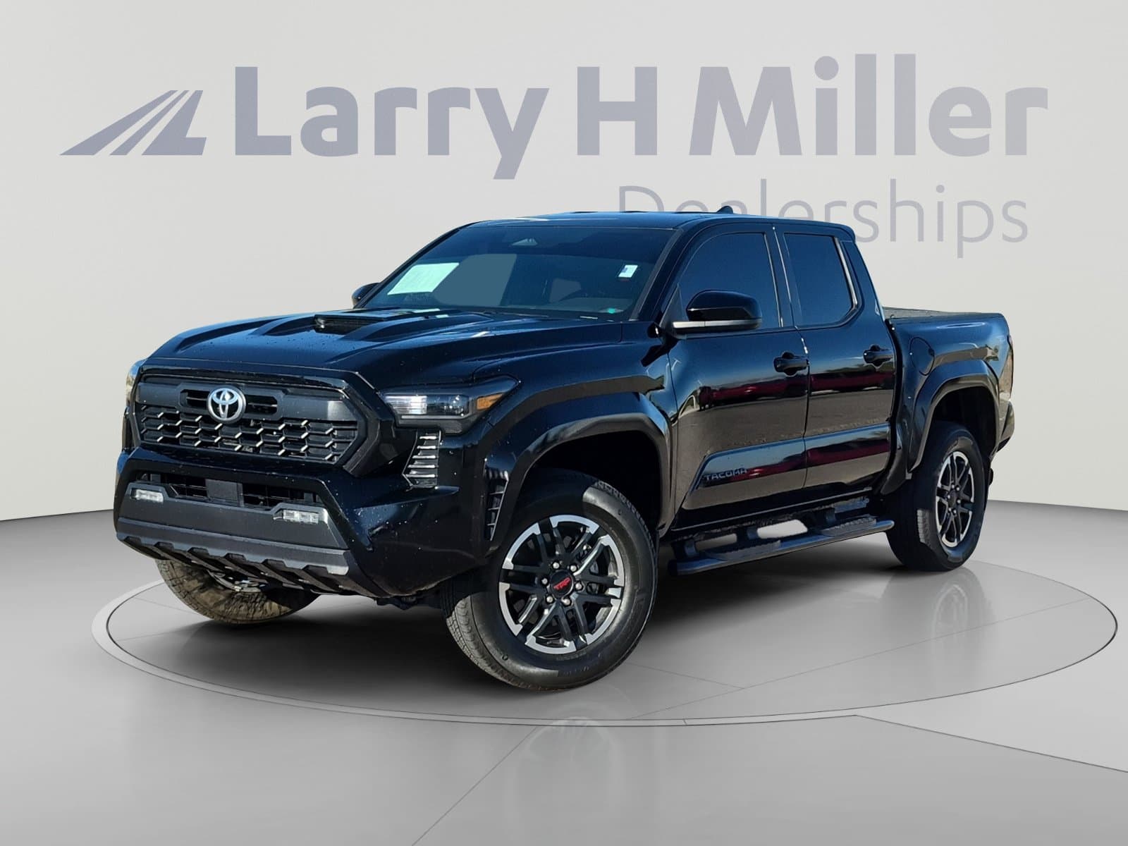 2024 Toyota Tacoma 4WD TRD Sport — photo 1 of 34