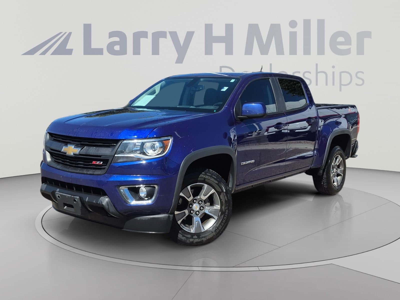 2017 Chevrolet Colorado Base — photo 1 of 34