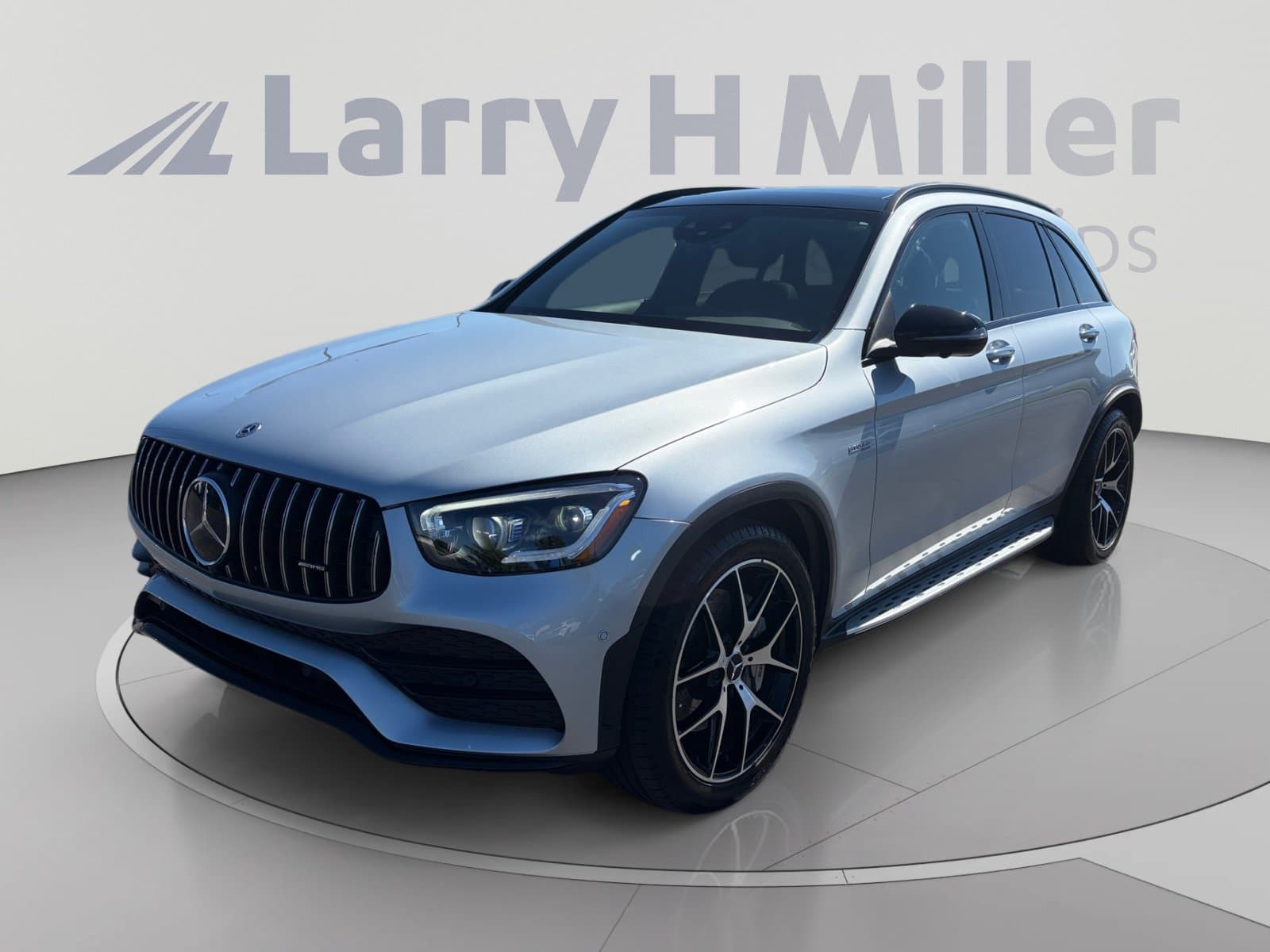 2022 Mercedes-Benz GLC Base — photo 1 of 35