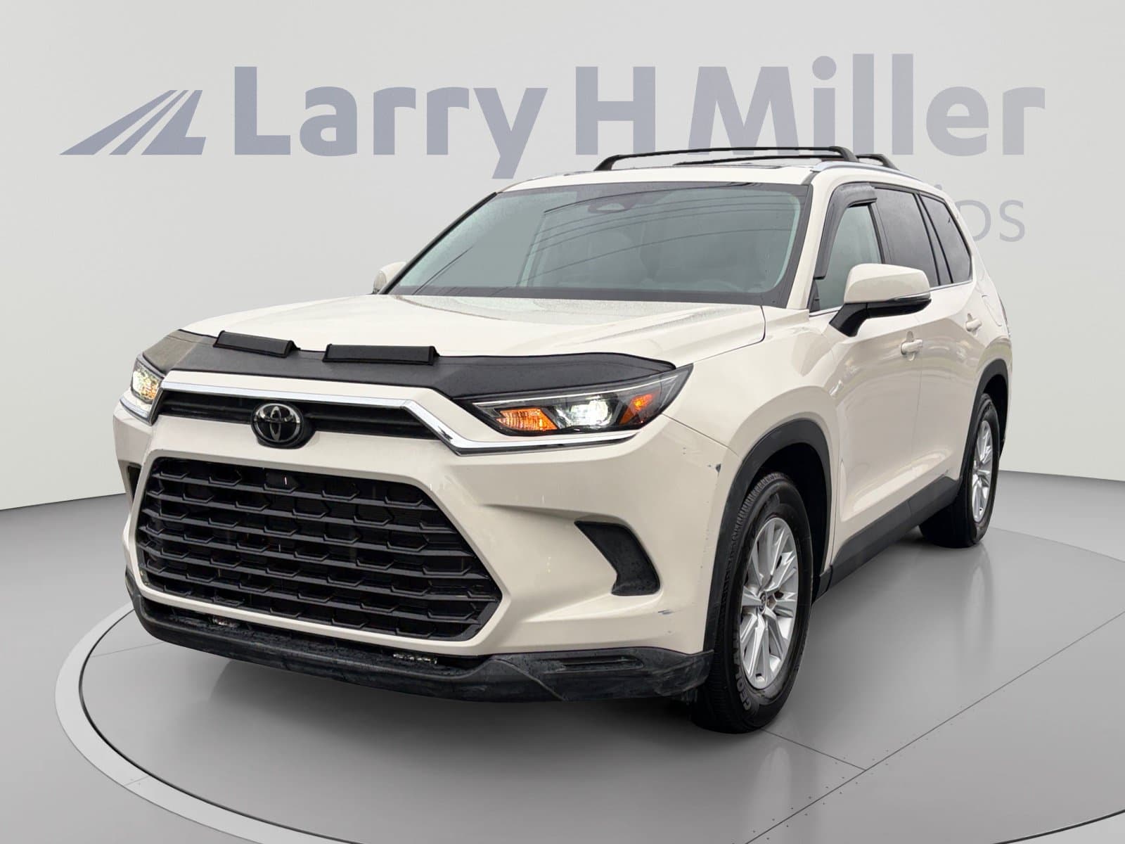 2024 Toyota Grand Highlander XLE — photo 1 of 31