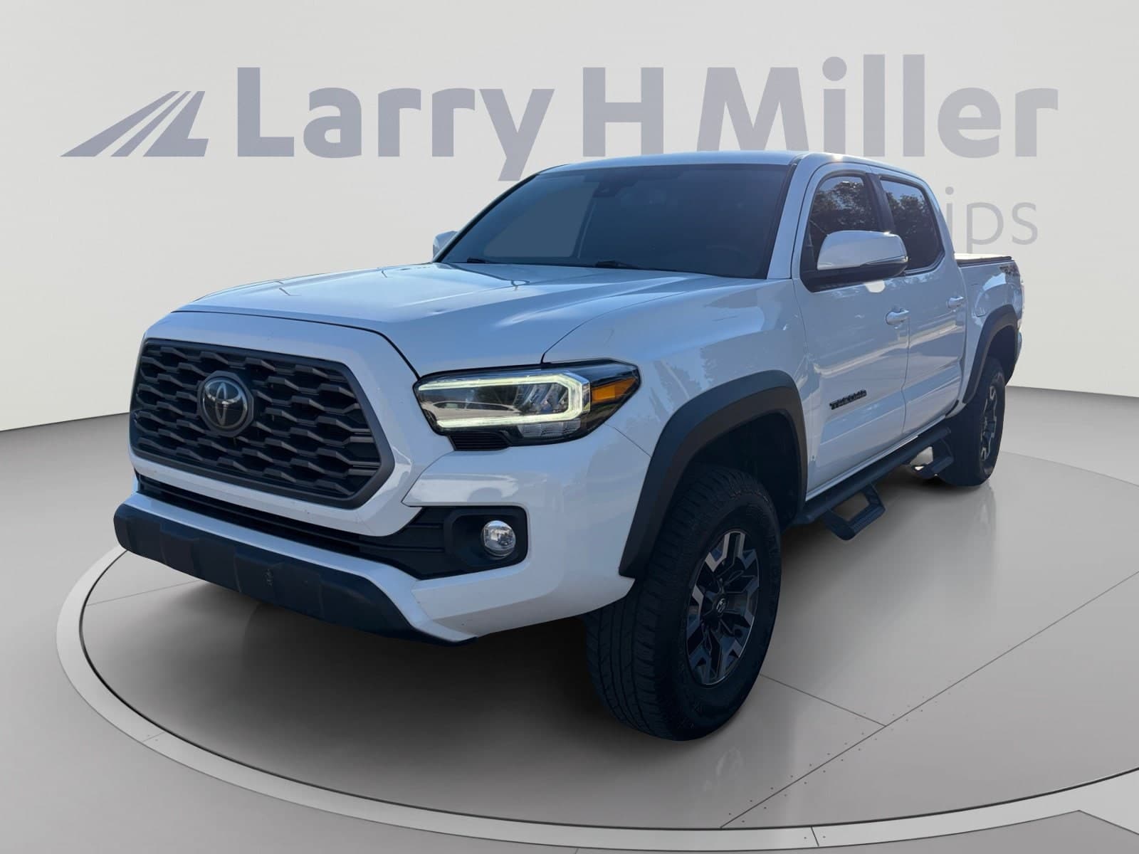 2023 Toyota Tacoma 4WD Base — photo 1 of 33