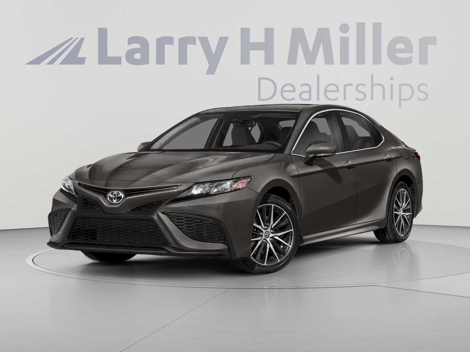2024 Toyota Camry SE — photo 1 of 12
