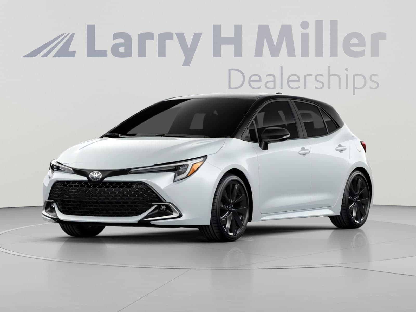 2027 Toyota Corolla Hatchback XSE — photo 1 of 45