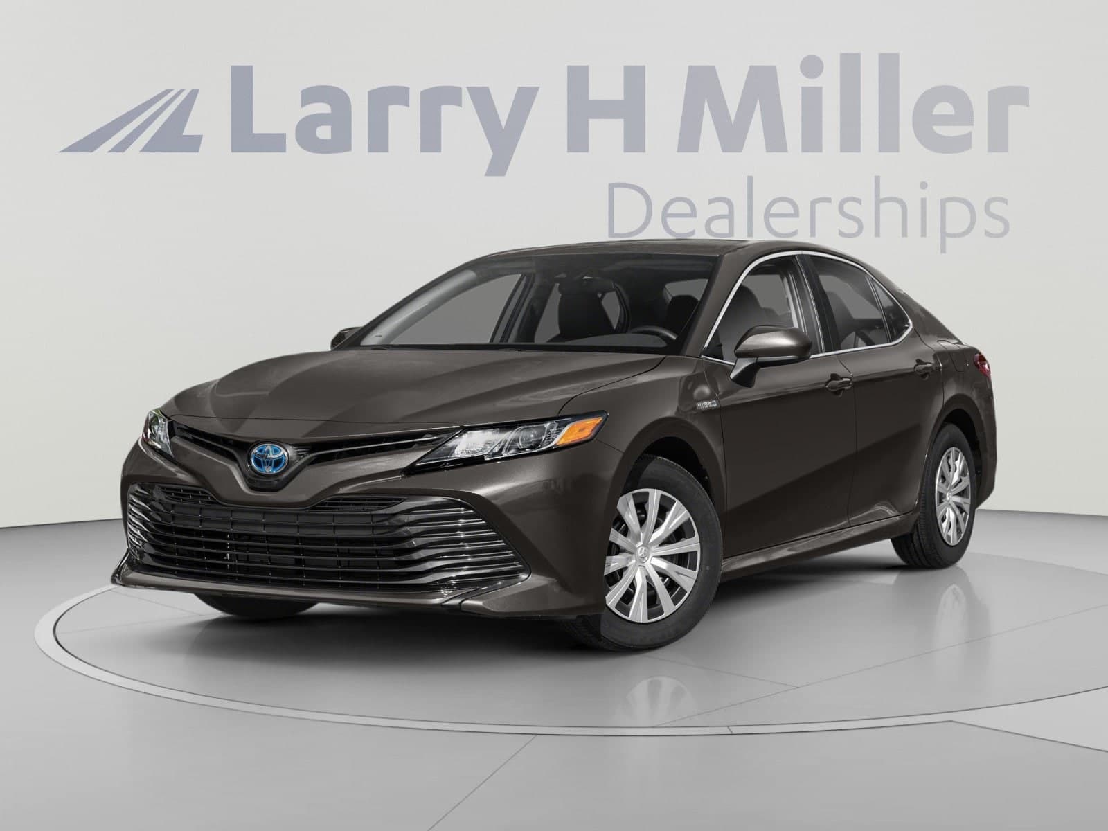 2018 Toyota Camry LE — photo 1 of 11