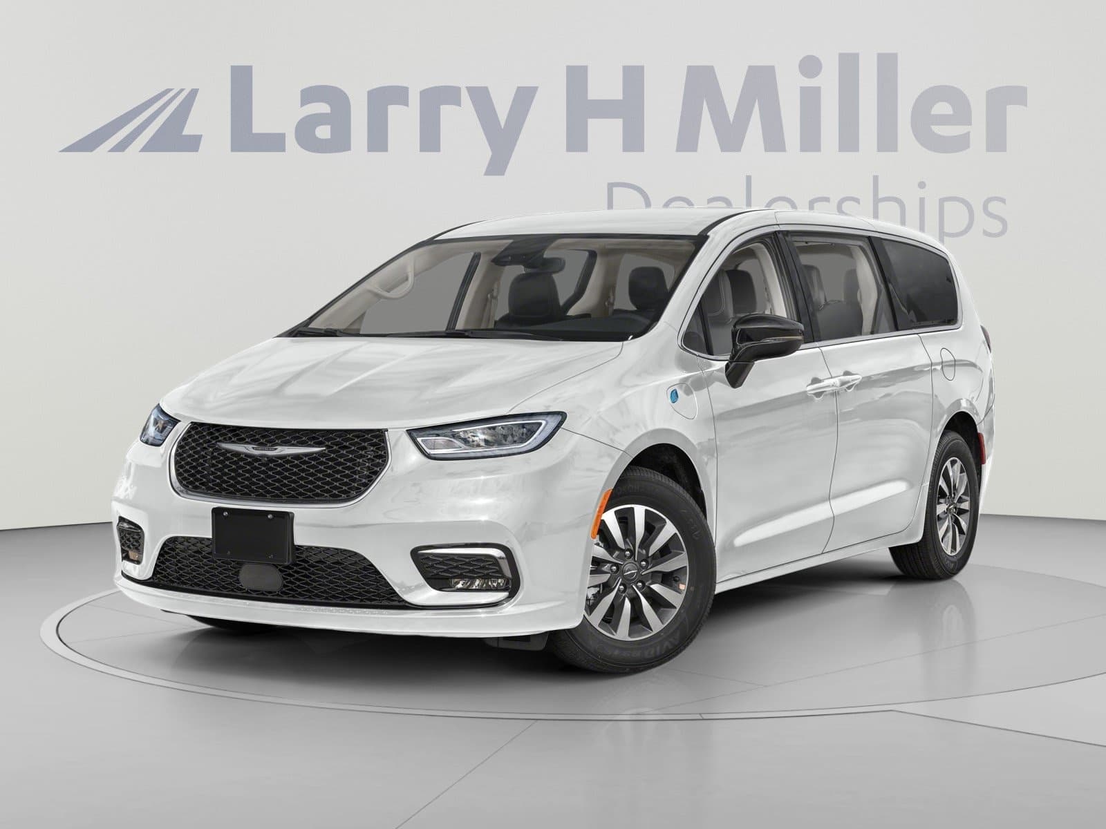 2024 Chrysler Pacifica Base — photo 1 of 12